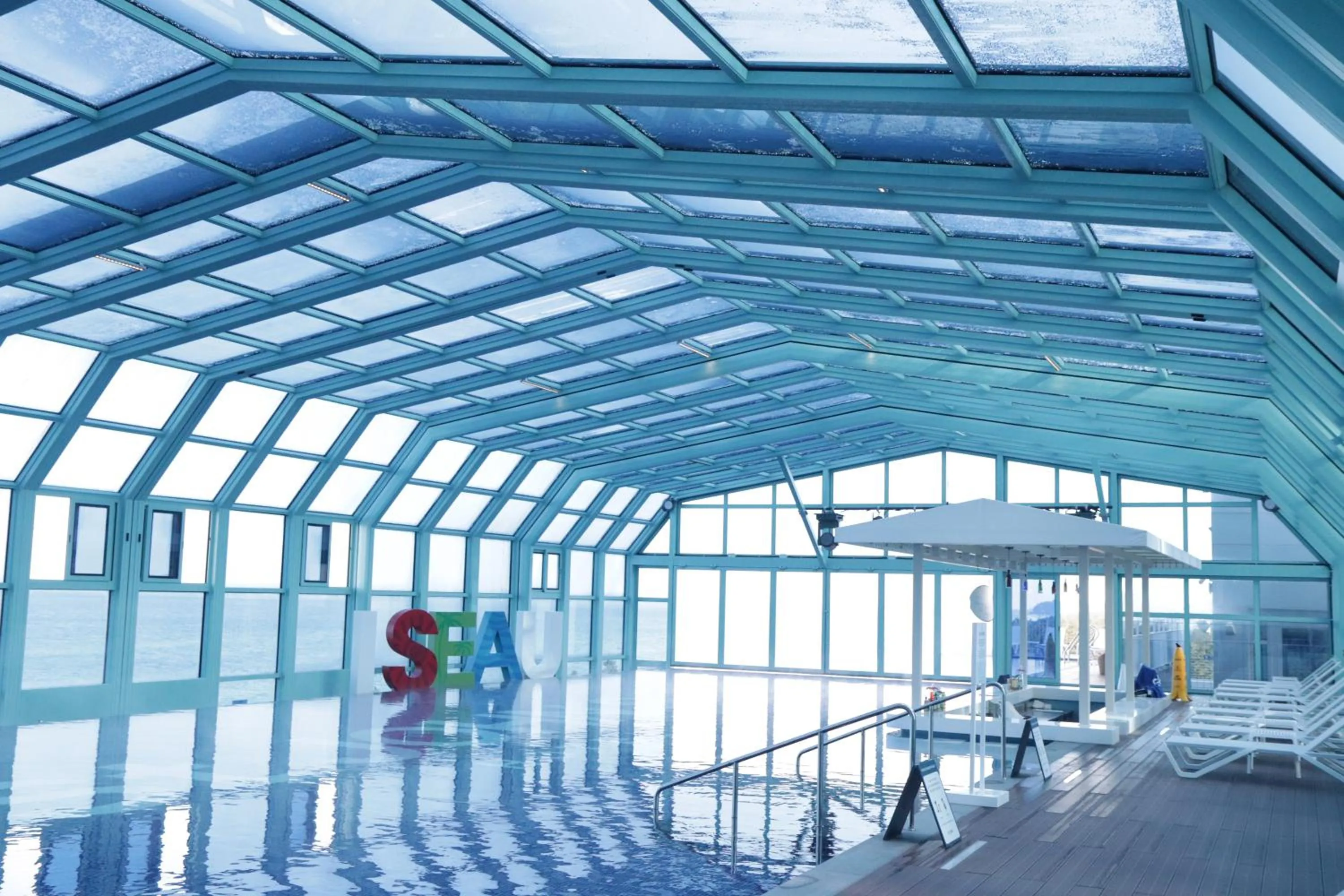 Swimming pool in St. John's Hotel