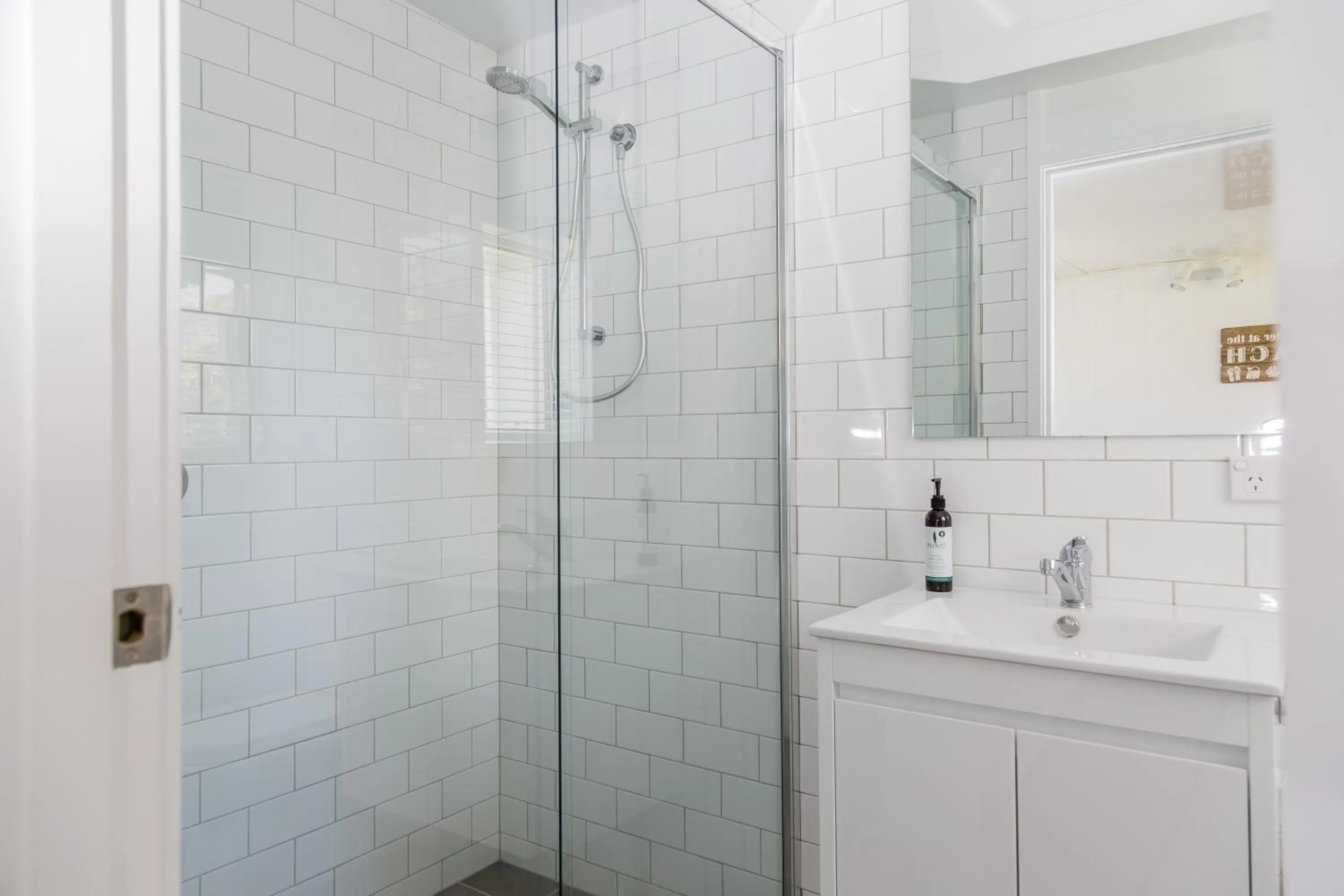Bathroom in Surfside Cudmirrah Beach