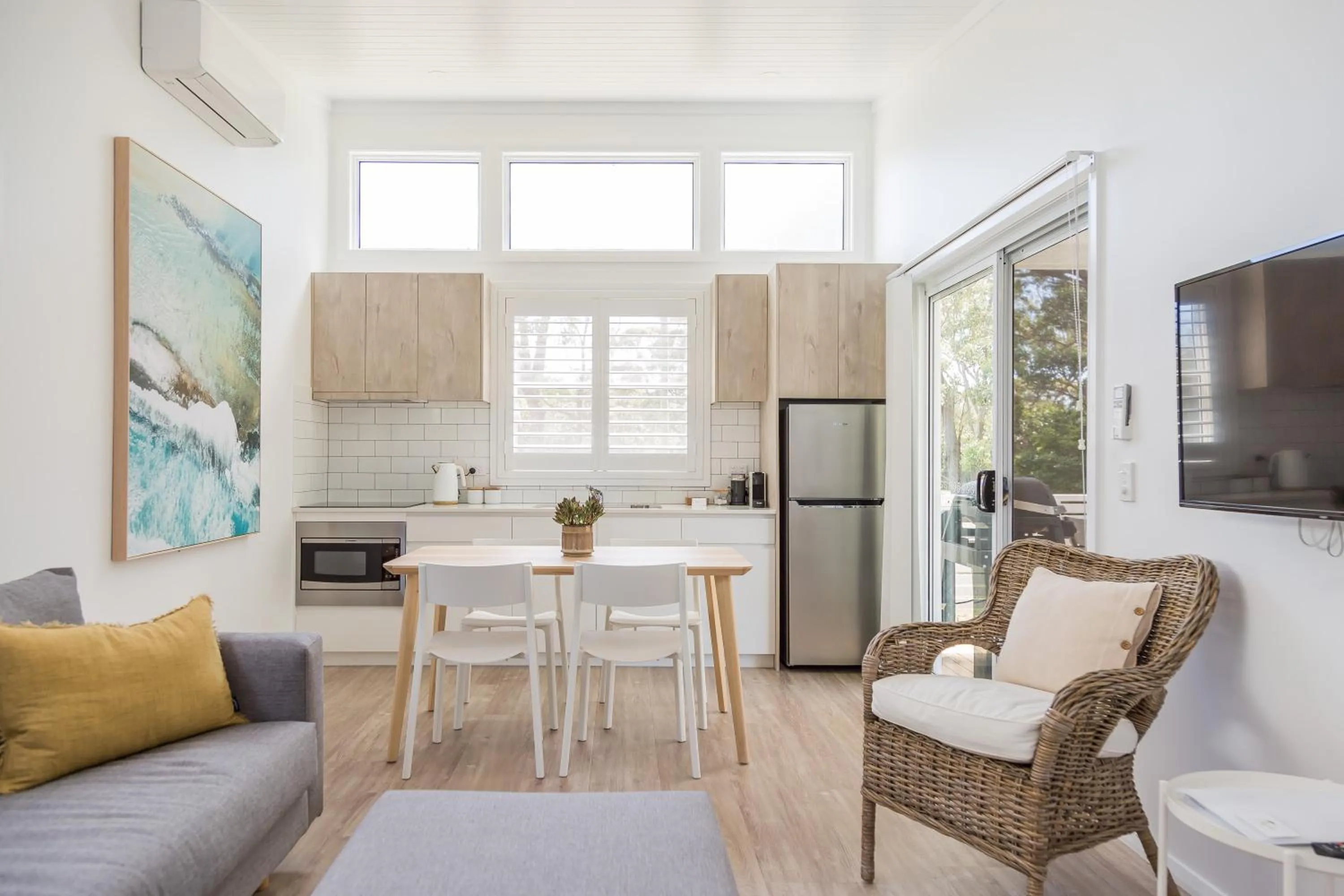 Kitchen or kitchenette in Surfside Cudmirrah Beach
