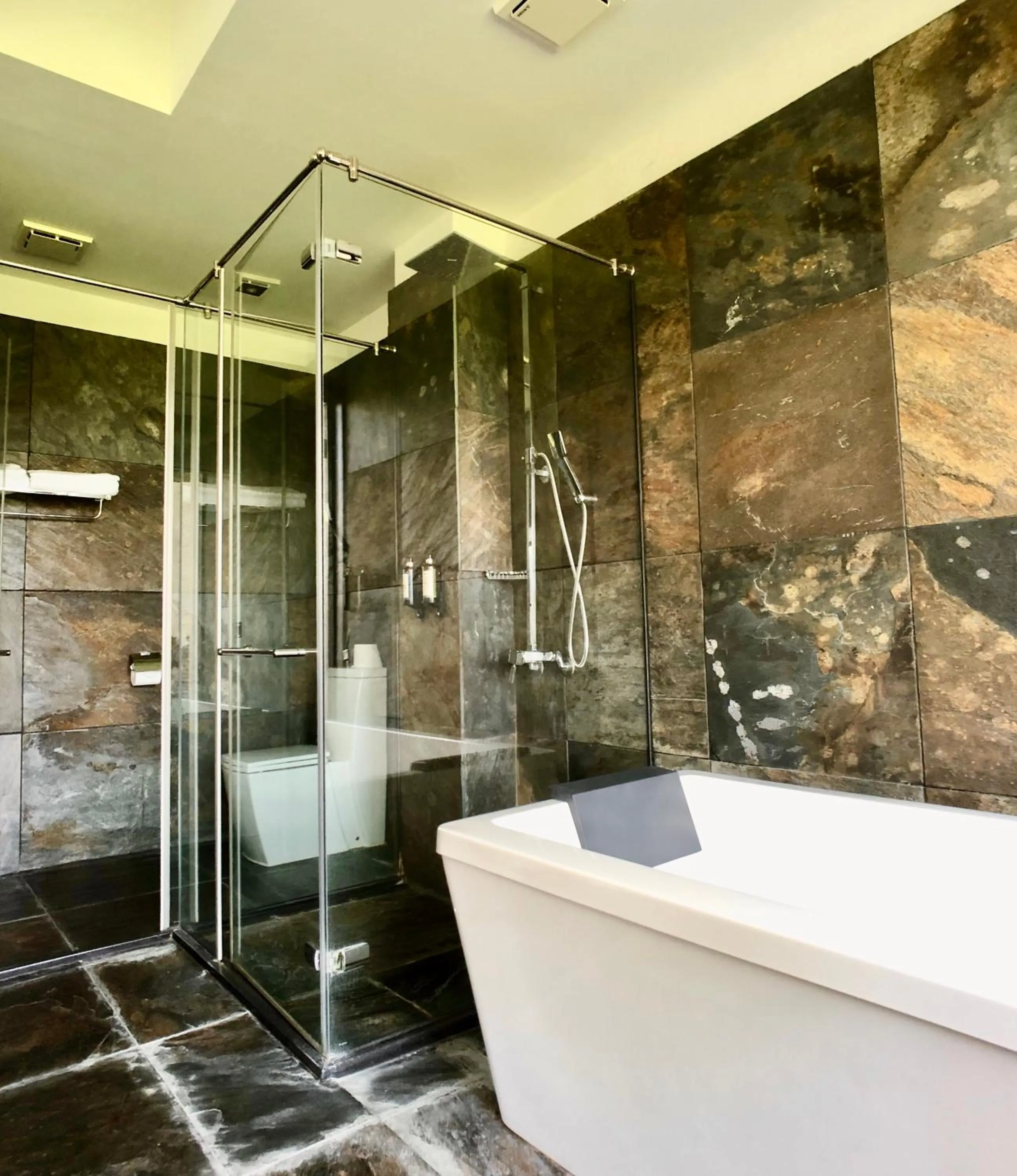 Bathroom in Aqua Star Villa Homestay