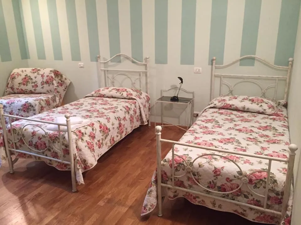 Bed in City's House Guest House