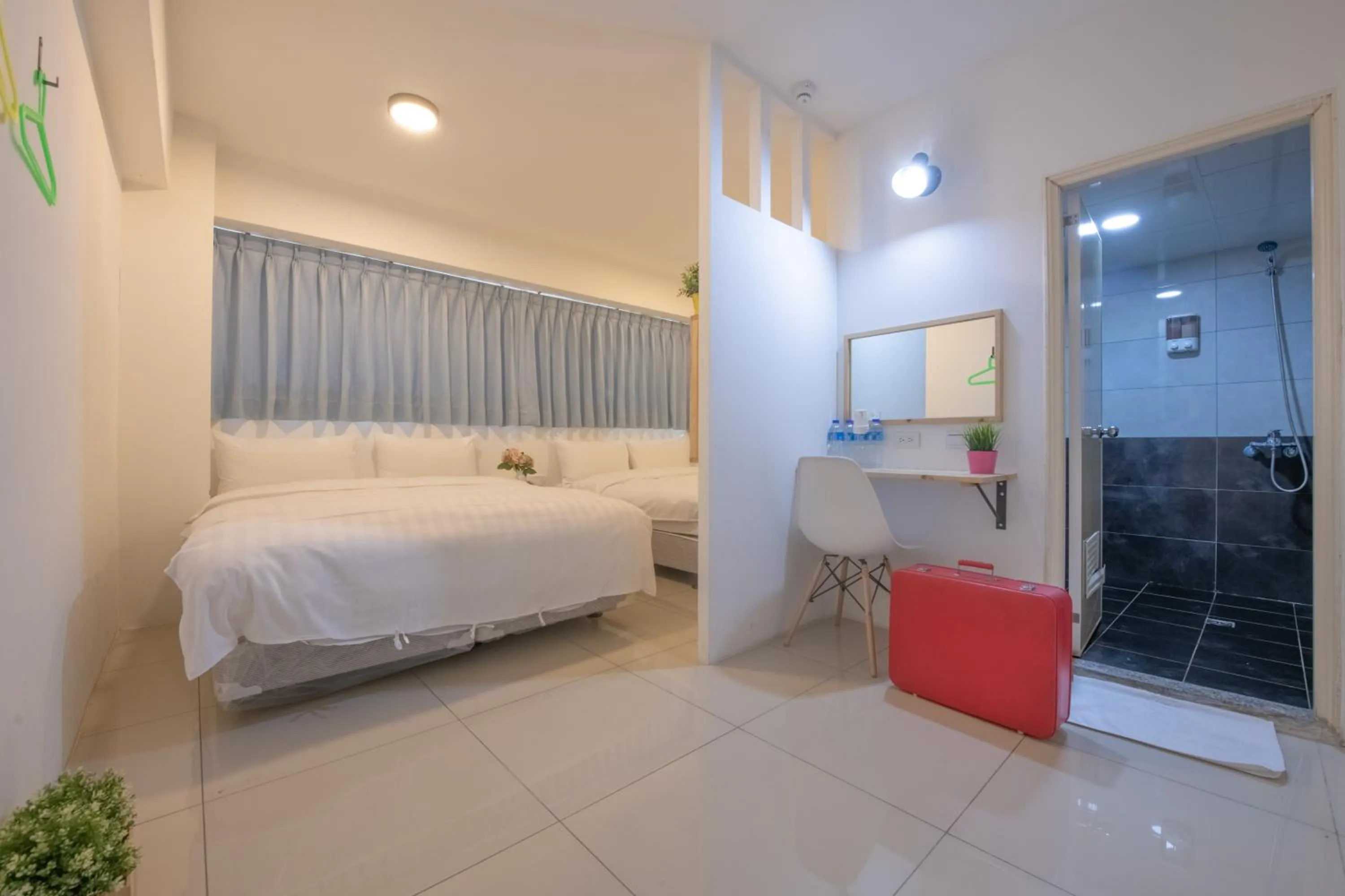 Bed in England Vacation Hotel