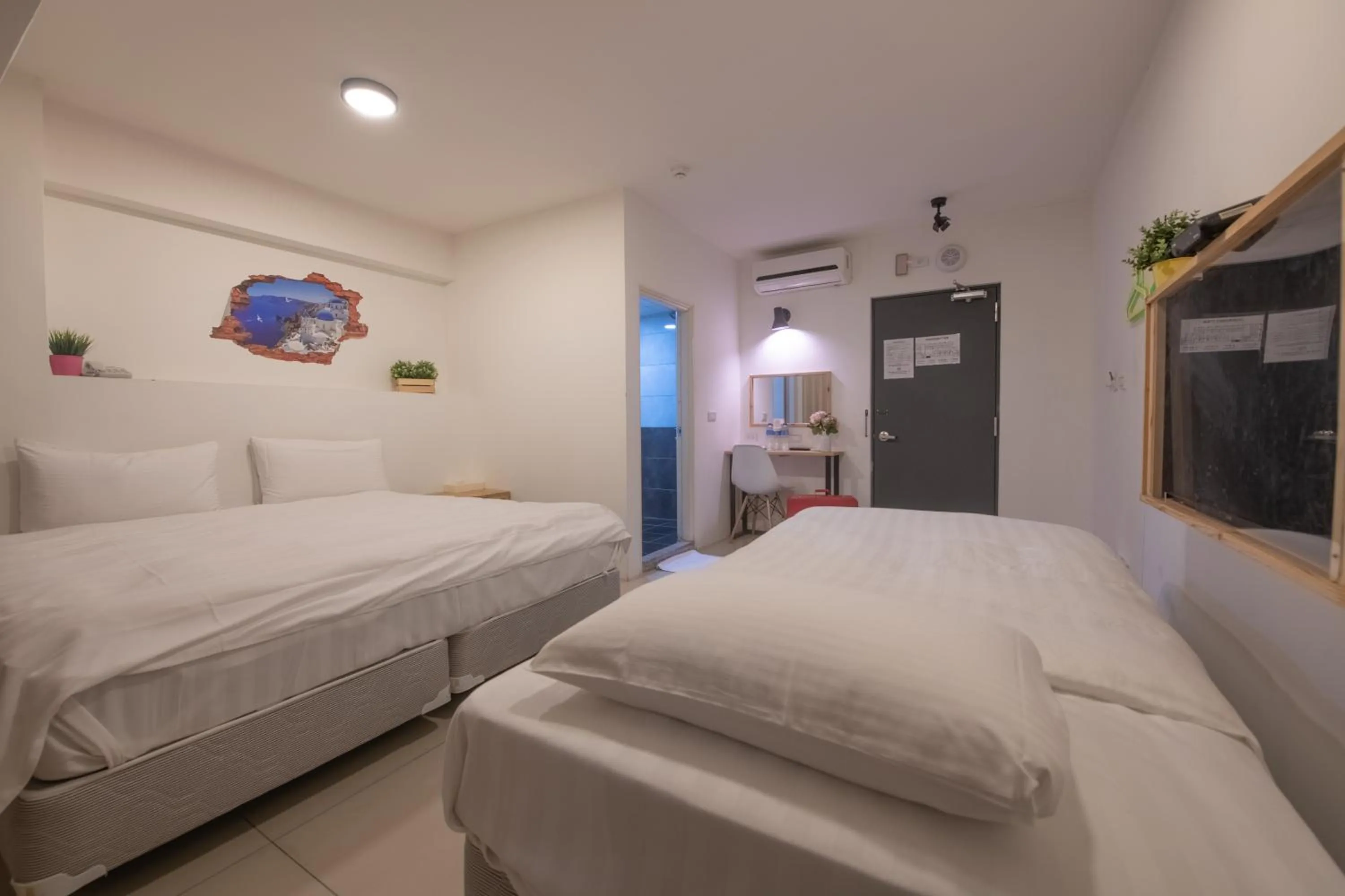 Bed in England Vacation Hotel