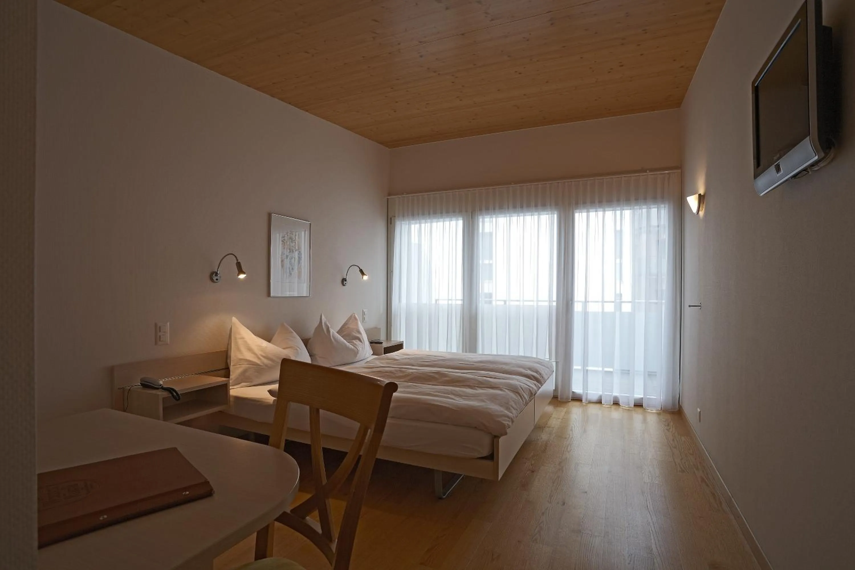 Double Room with Balcony - single occupancy - Annex in Weisses Rössli Swiss Quality Hotel