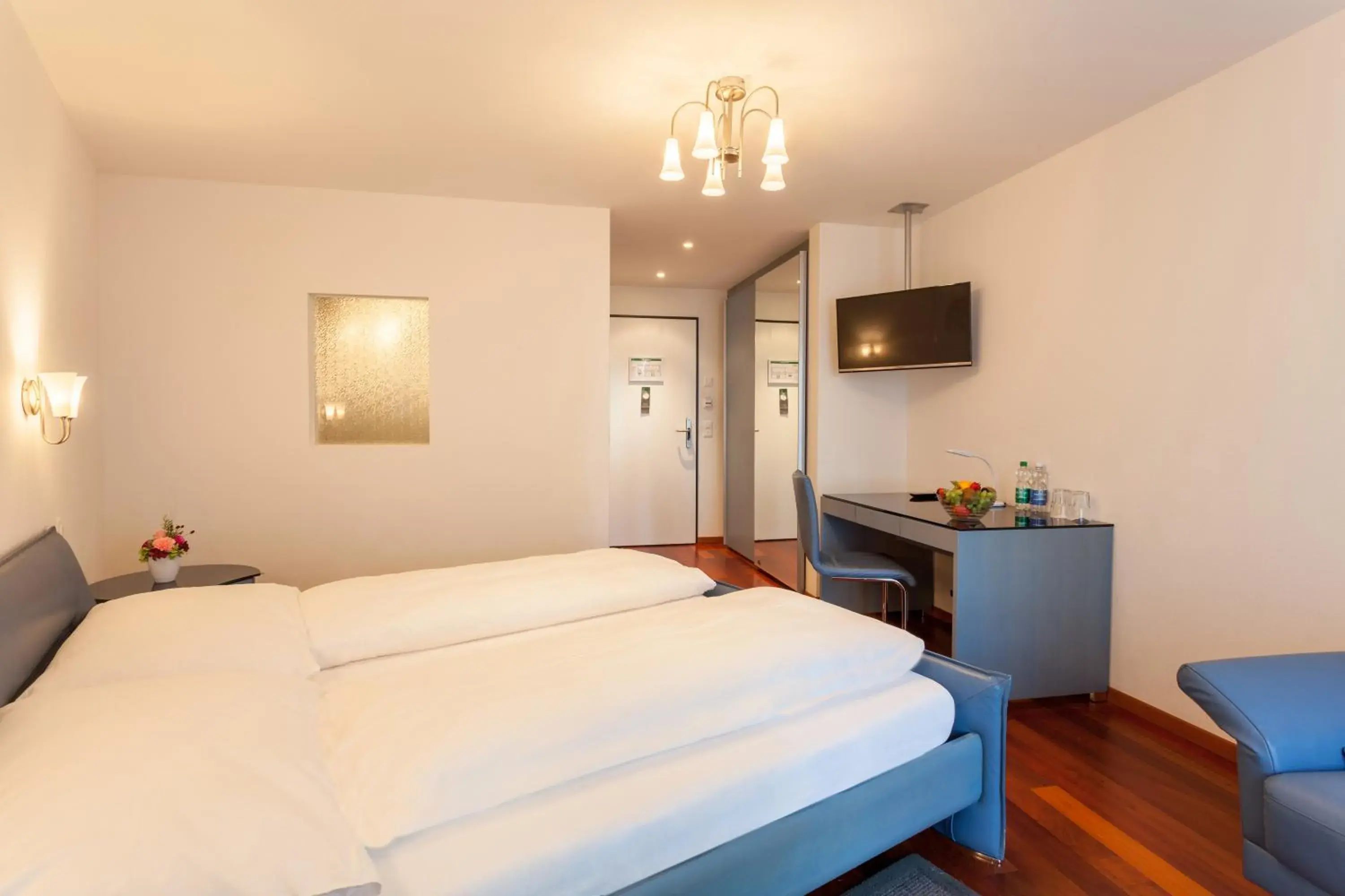 Standard Double Room with Balcony - single occupancy in Weisses Rössli Swiss Quality Hotel Standard Double Room with Balcony - single occupancy in Weisses Rössli Swiss Quality Hotel