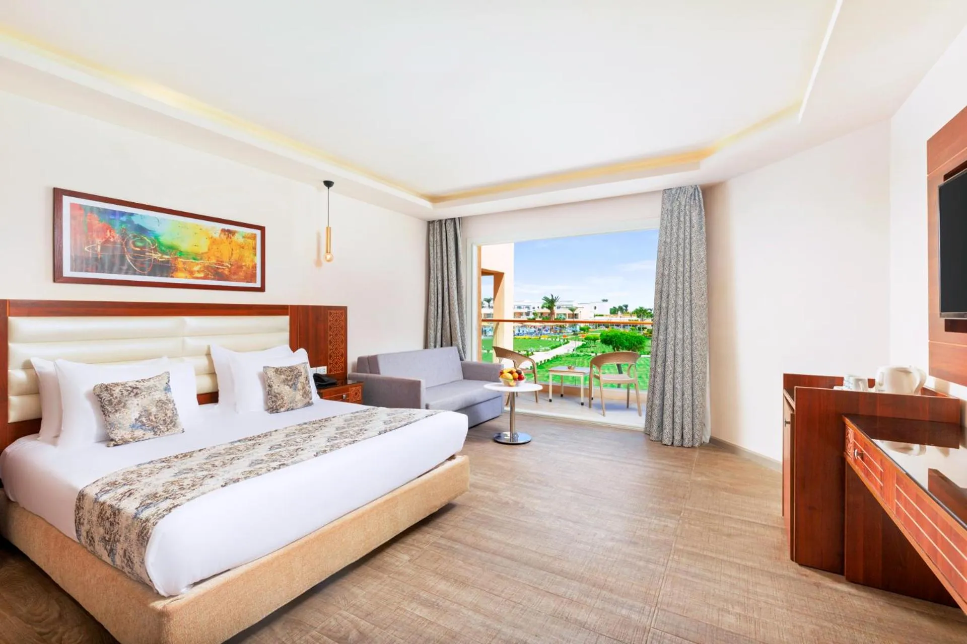 Bedroom, Bed in Pickalbatros Royal Moderna Sharm "Aqua Park"- All inclusive