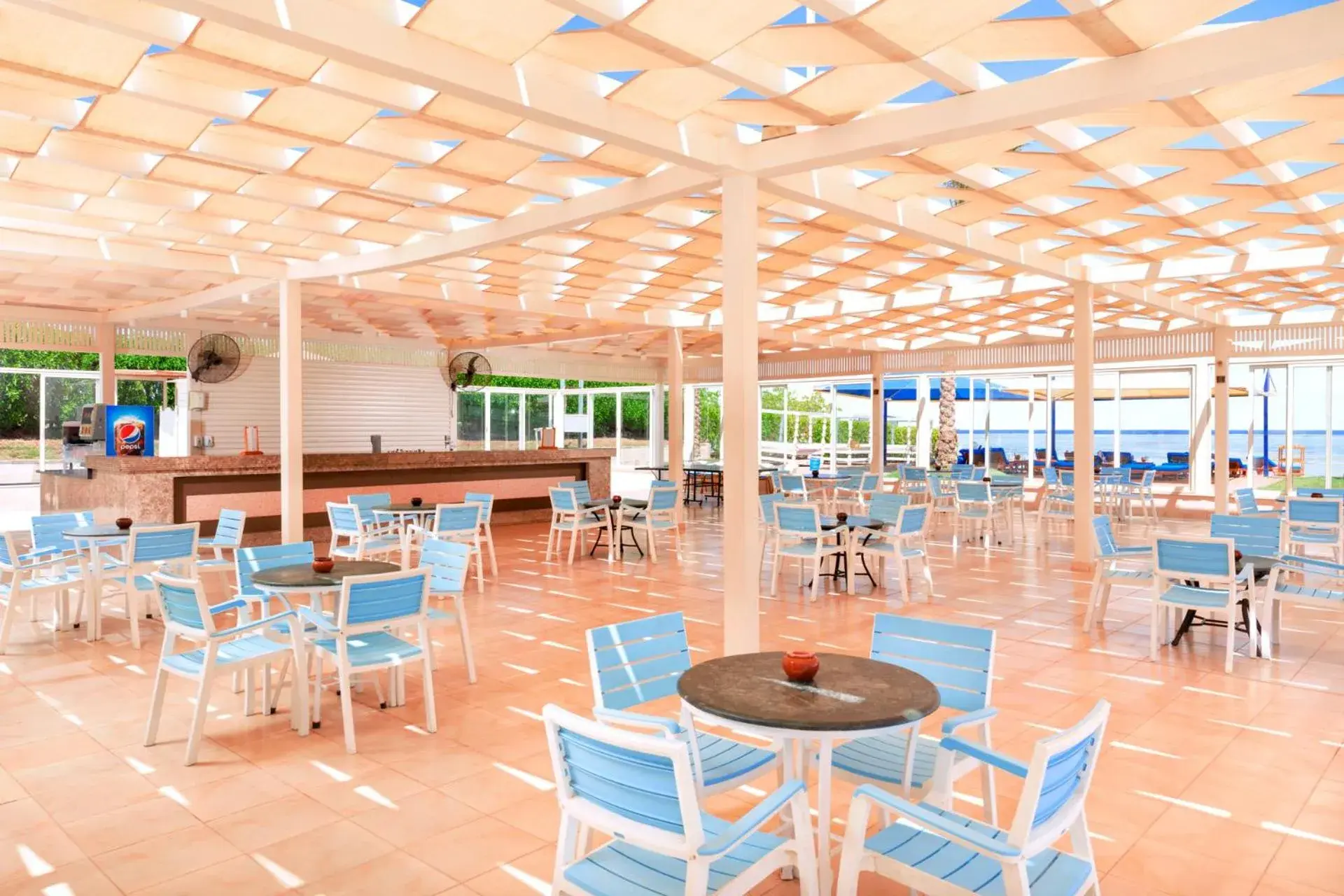 Lounge or bar in Pickalbatros Royal Moderna Sharm "Aqua Park" Lounge or bar in Pickalbatros Royal Moderna Sharm "Aqua Park"