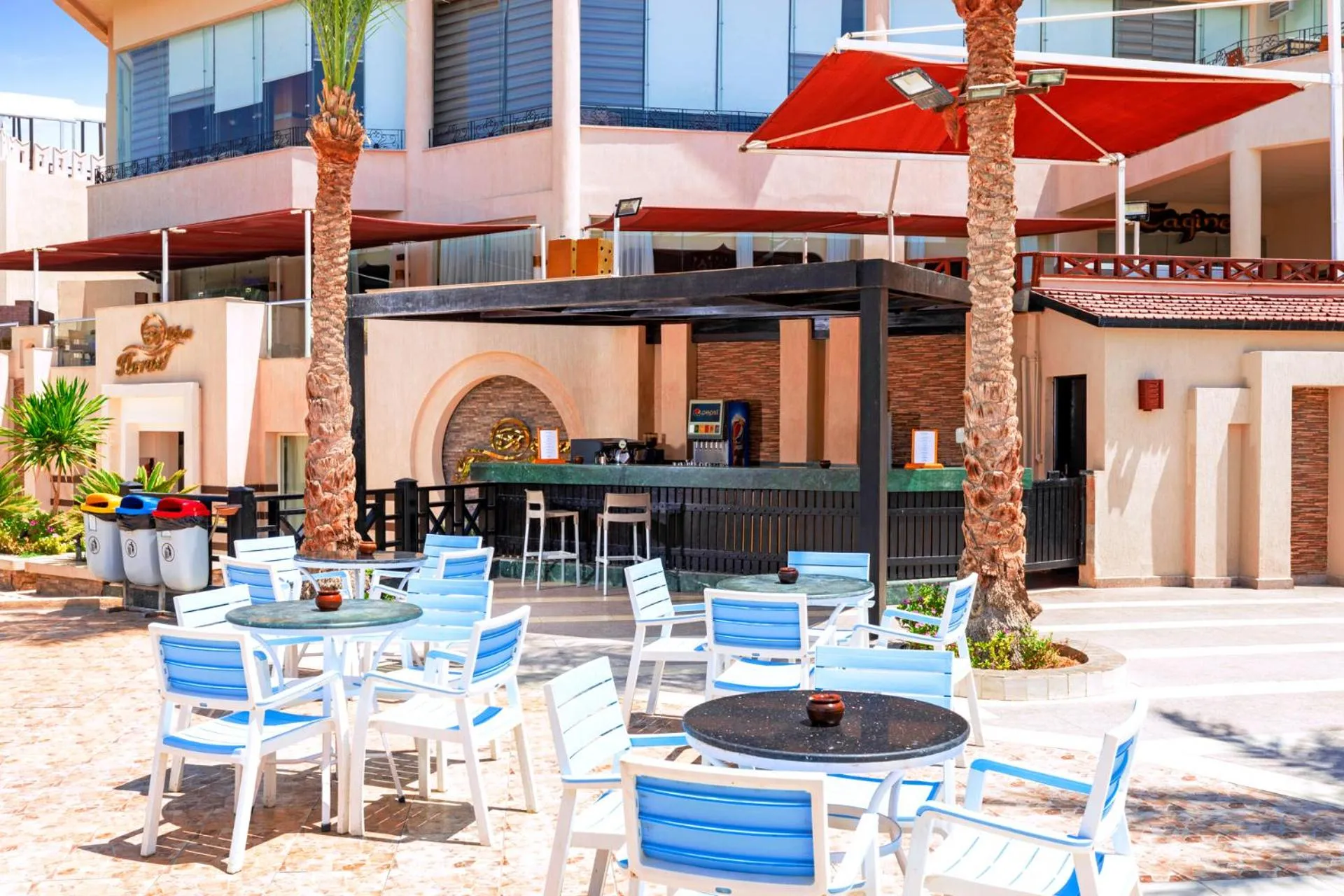 Lounge or bar in Pickalbatros Royal Moderna Sharm "Aqua Park"- All inclusive