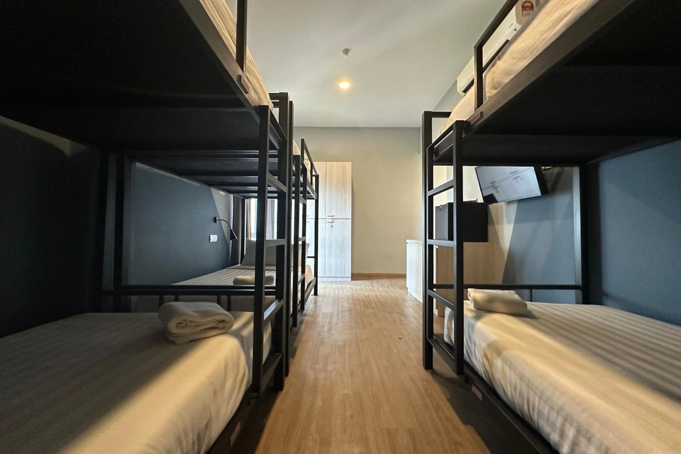 Bedroom, Bed in OYO Townhouse, Selayang formerly RHR Hotel