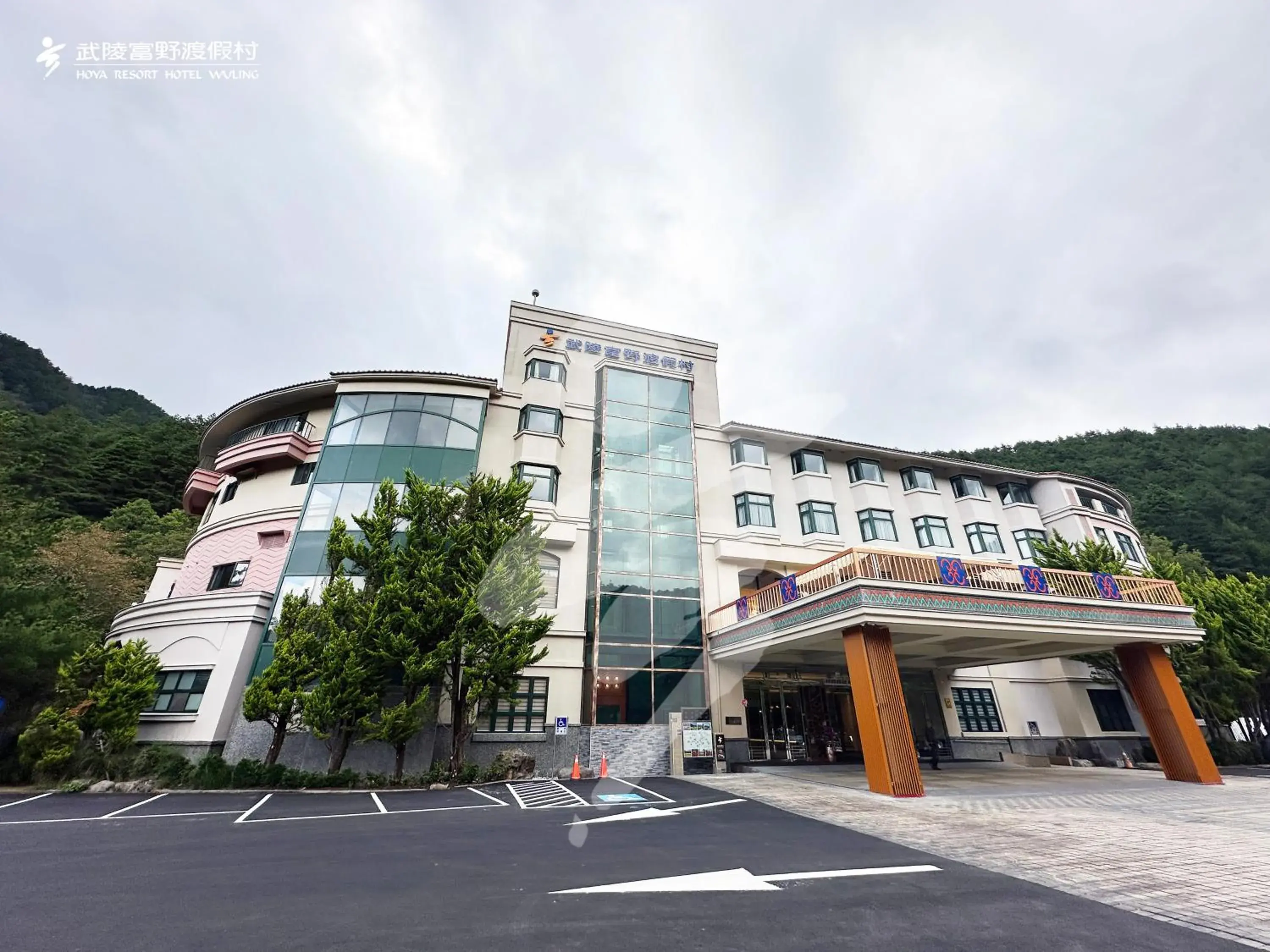 Property building in Hoya Resort, Wuling Property building in Hoya Resort, Wuling