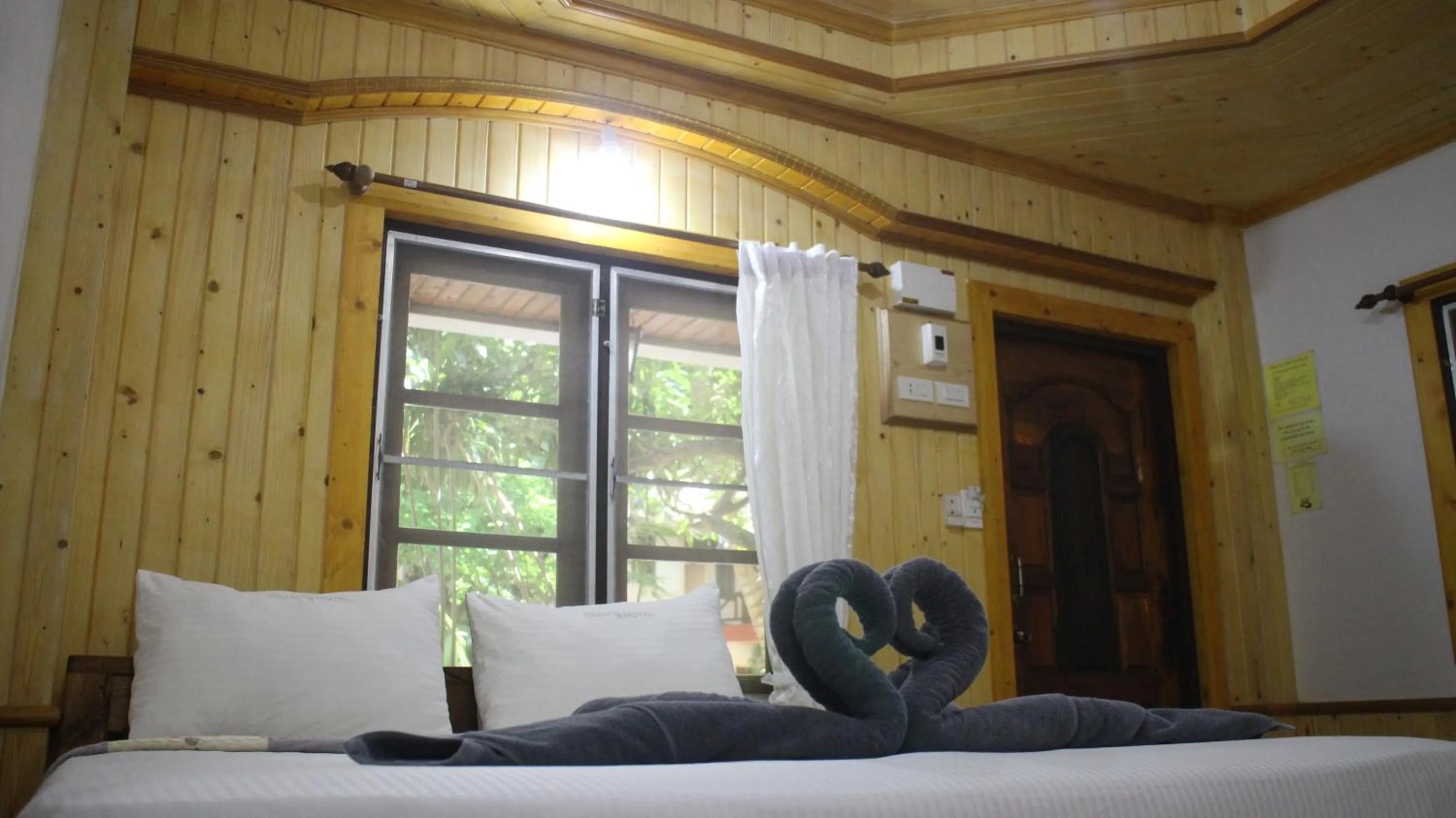 Bed in Big Fish Resort Koh Tao