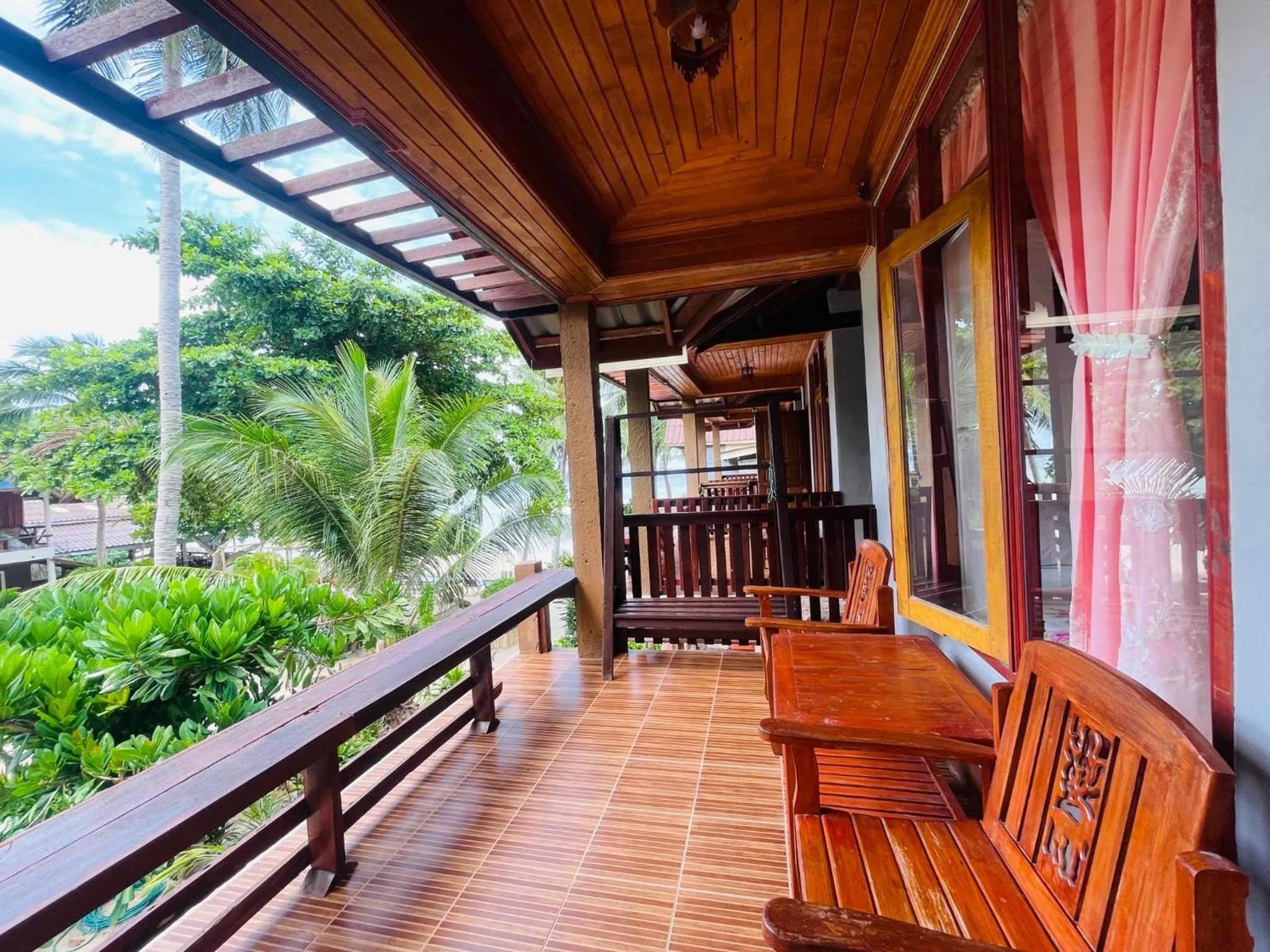 Big Fish Resort Koh Tao