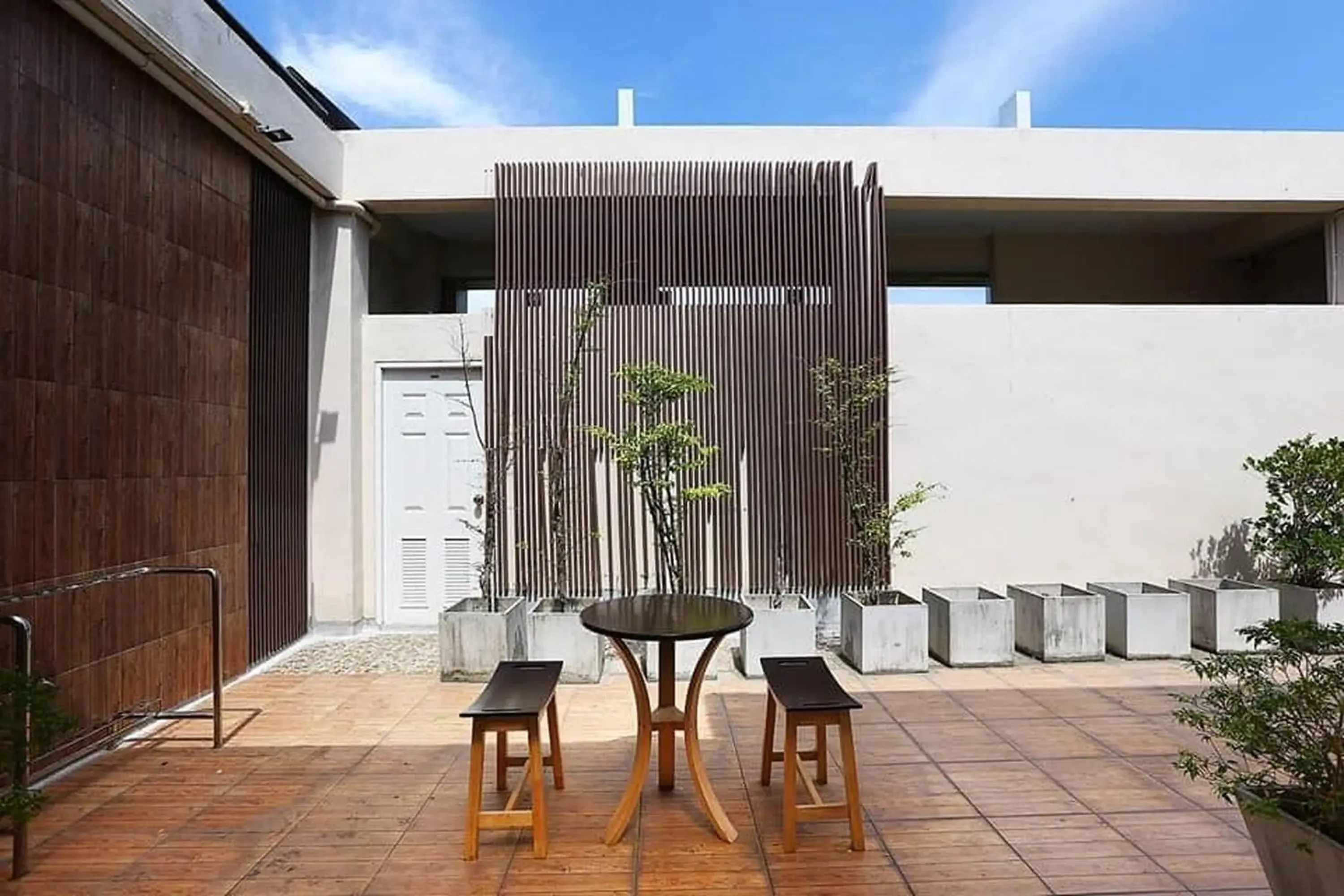 Property building in The Luxury Residence Property building in The Luxury Residence