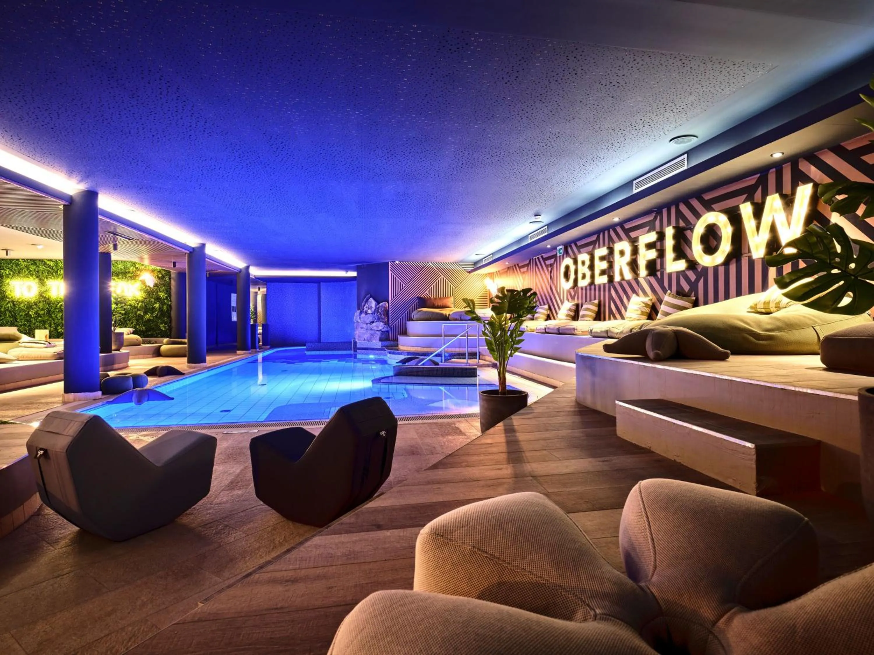 Swimming pool in PLACES Obertauern by Valamar