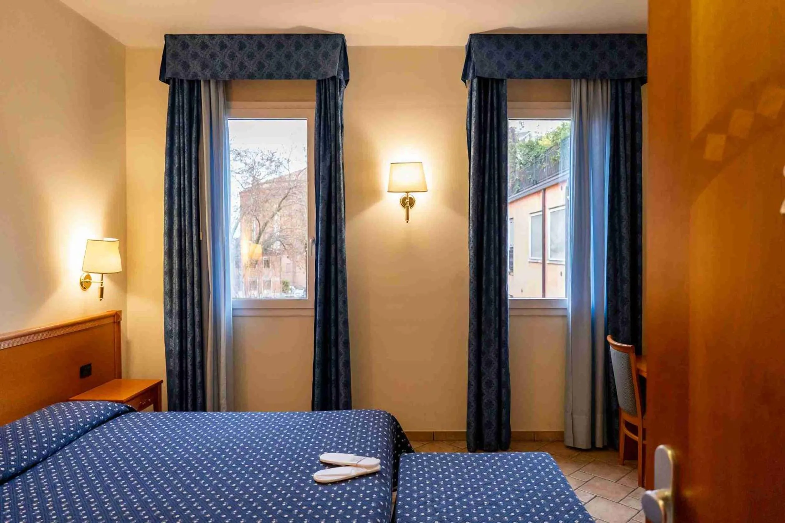 Bedroom, Bed in Hotel Giotto