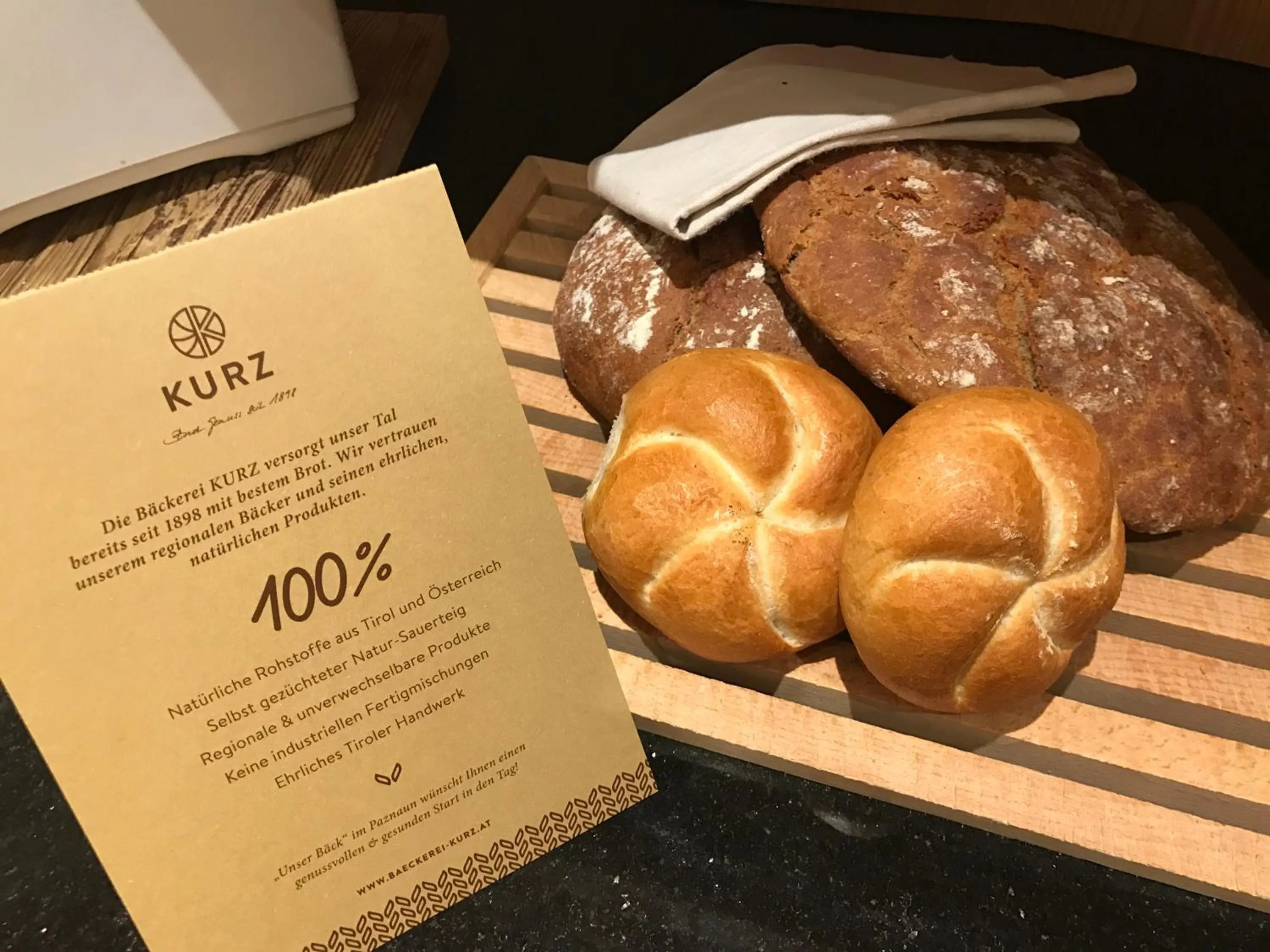 Breakfast in Alpvita Piz Tasna