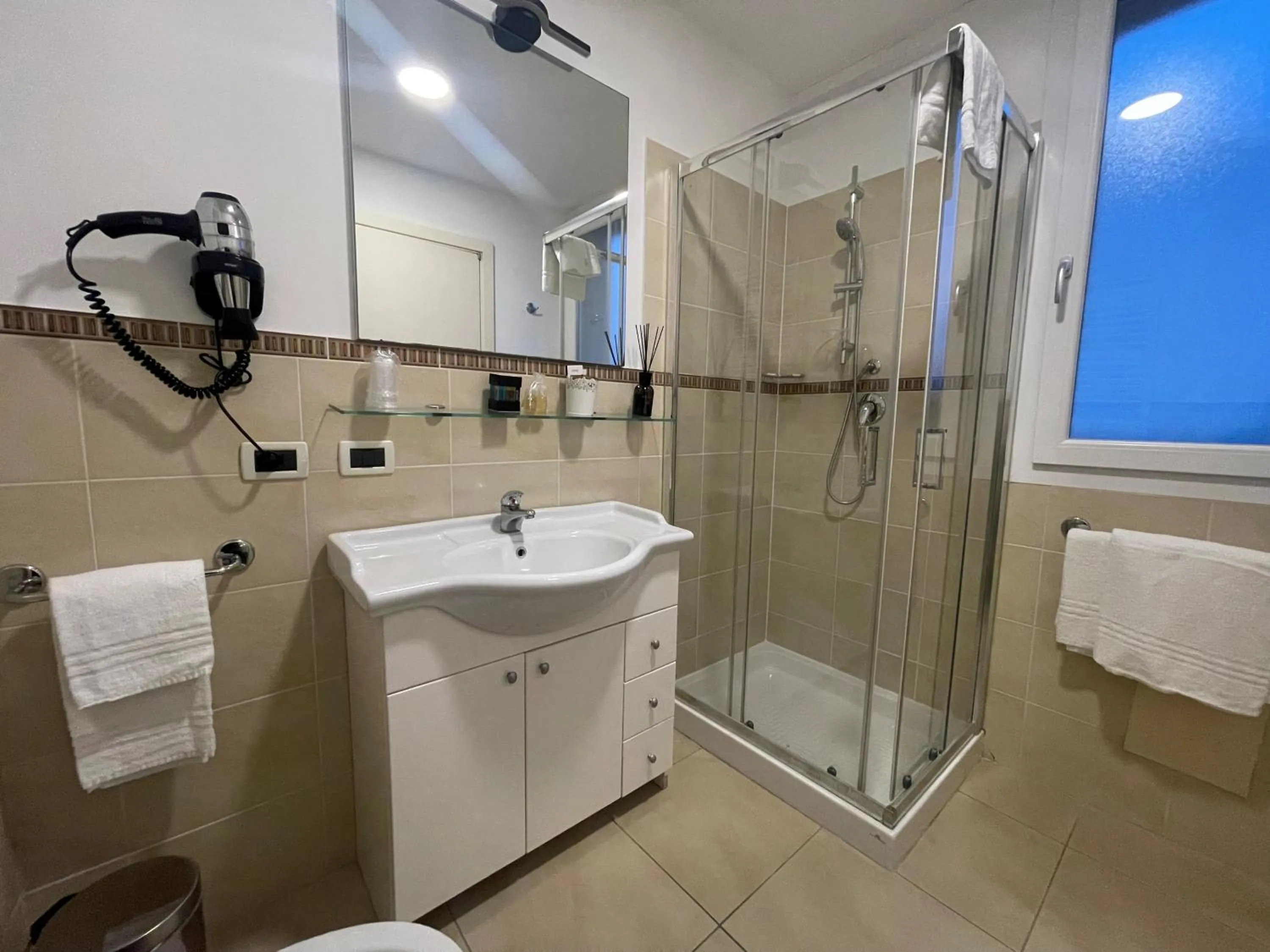 Bathroom in Hotel-Residence- Le Dune Breakfast & private beach included