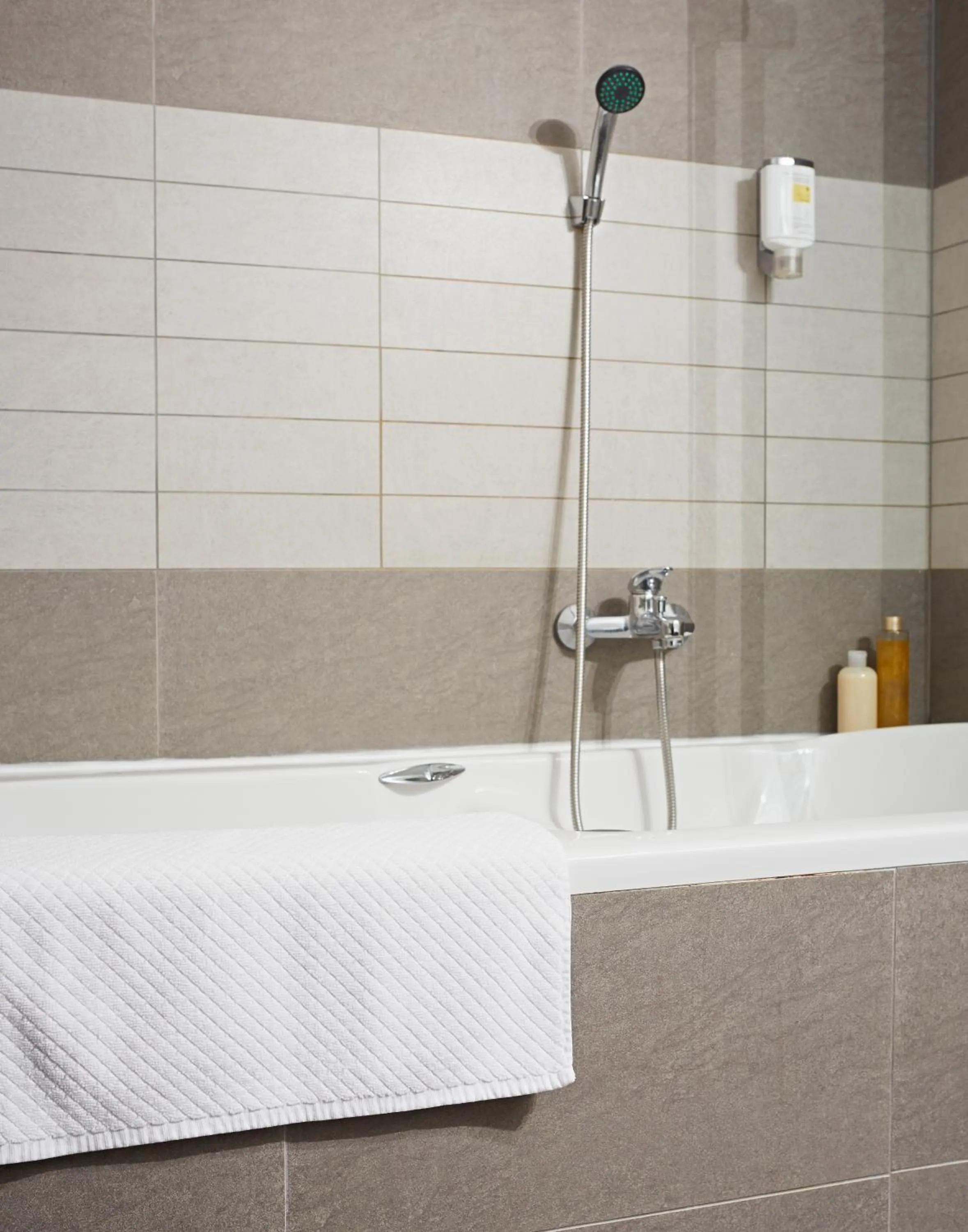 Bathroom in Apartments Almandine