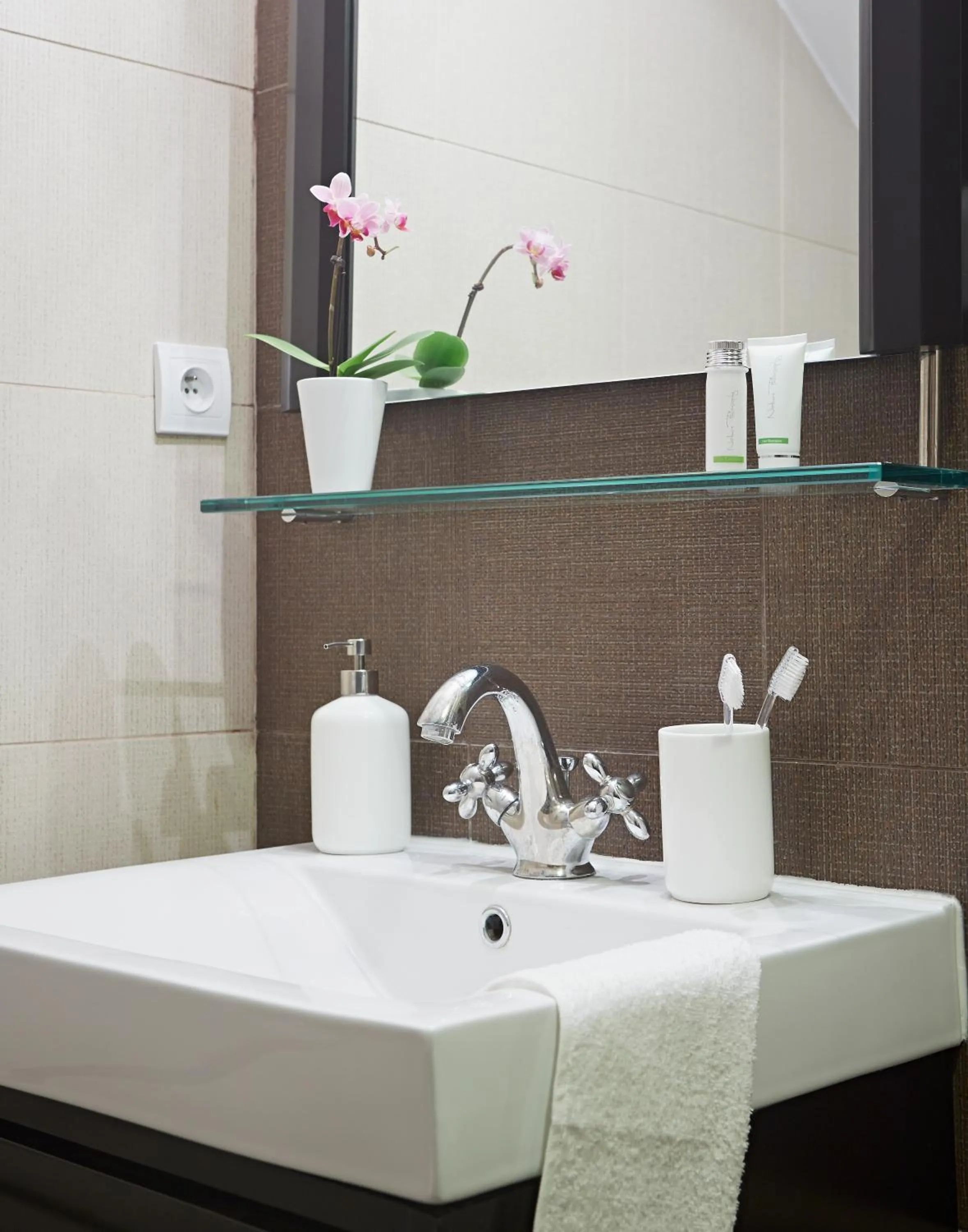 Bathroom in Apartments Almandine