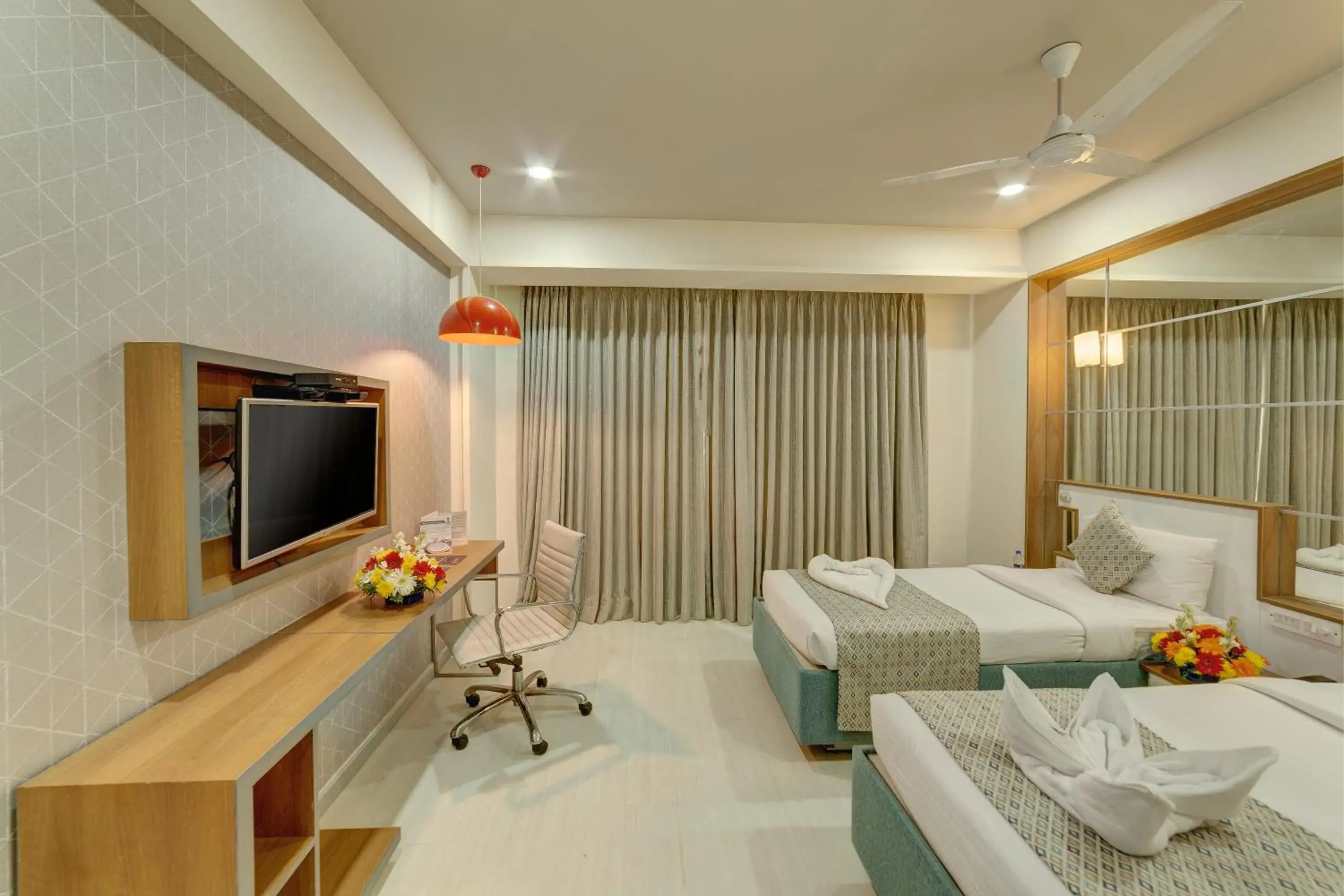 People, Bed in ICON SELECT by Bhagini People, Bed in ICON SELECT by Bhagini