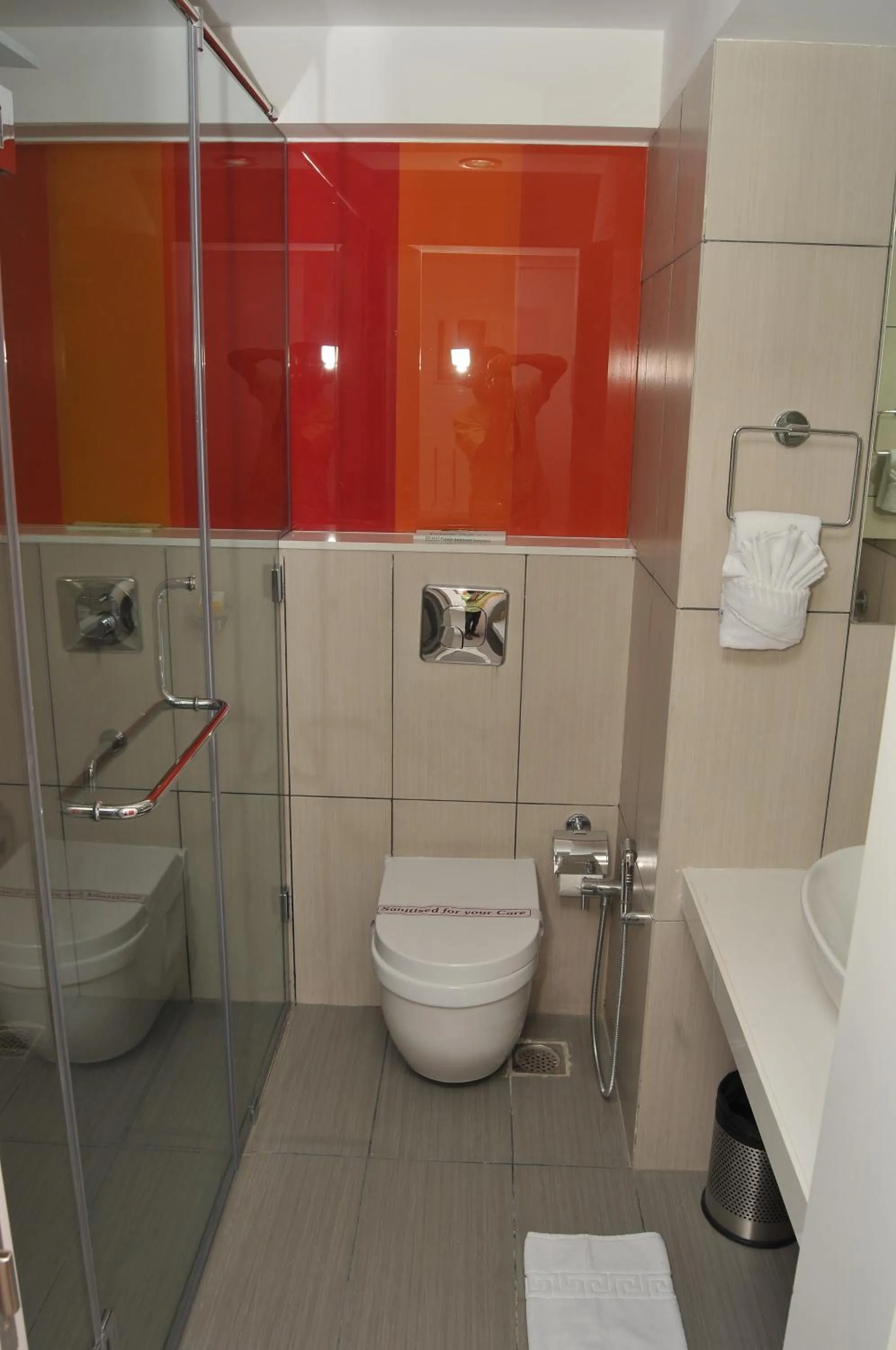 Bathroom in ICON SELECT by Bhagini