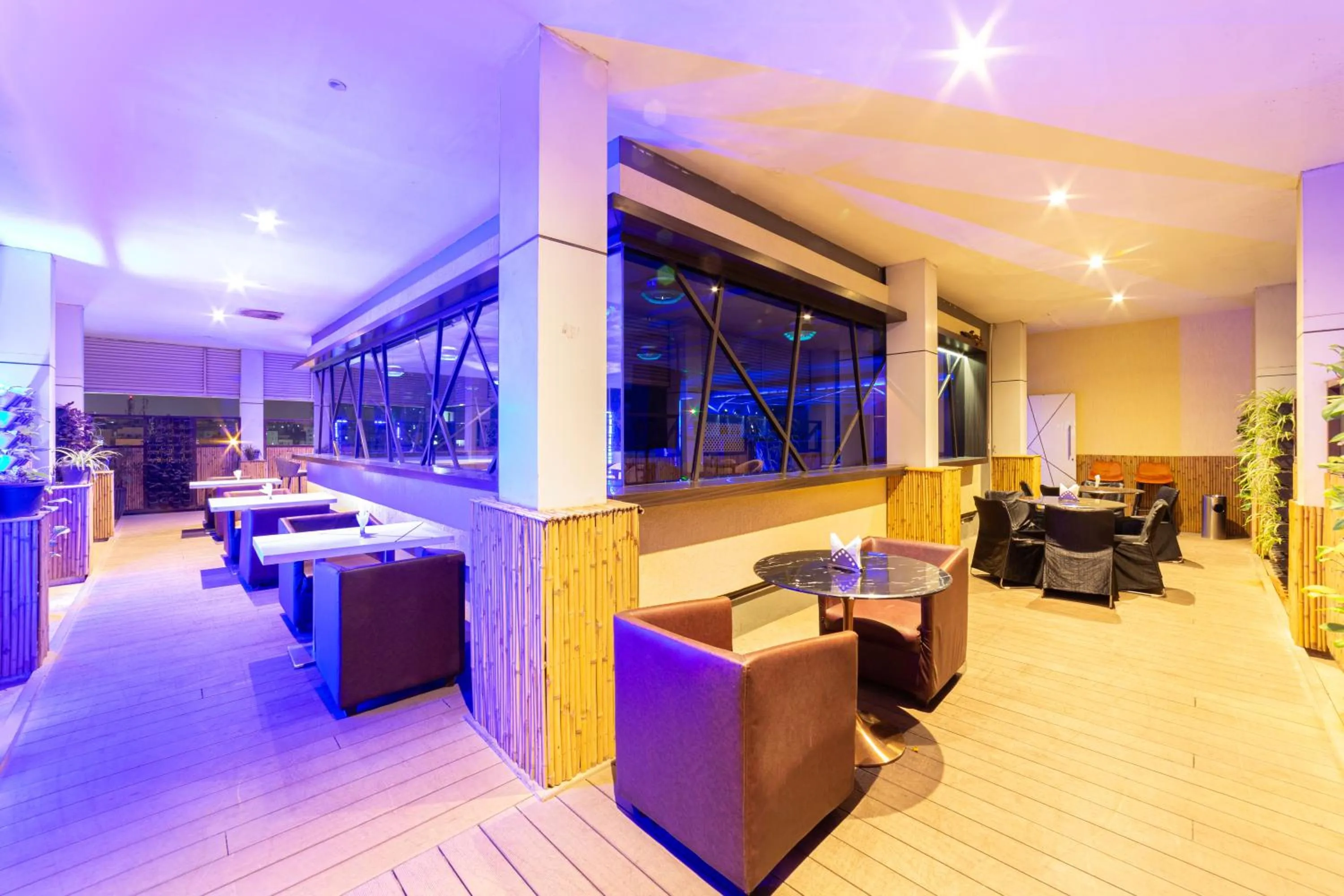 Lounge or bar in ICON SELECT by Bhagini