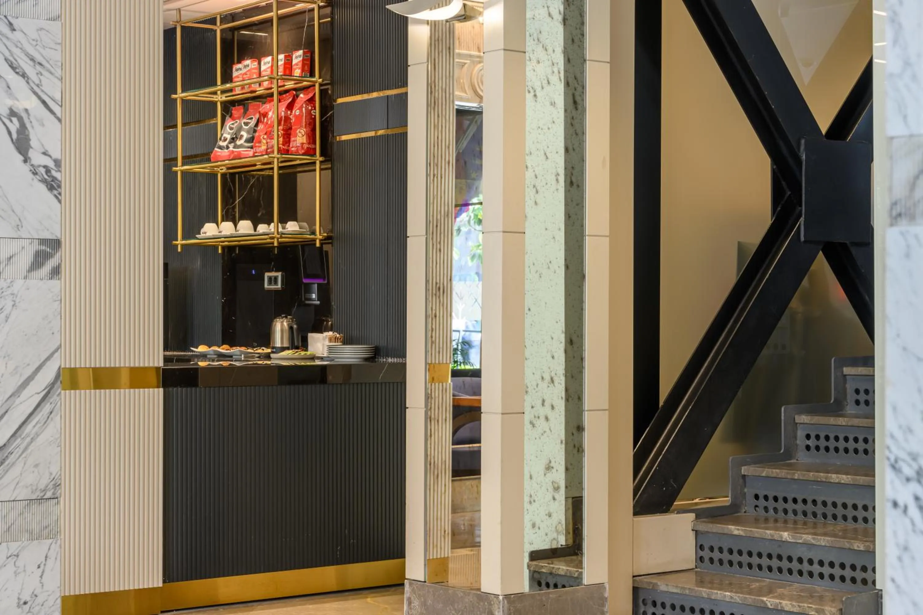 Coffee/tea facilities in Four Points Flex by Sheraton Istanbul Taksim Square