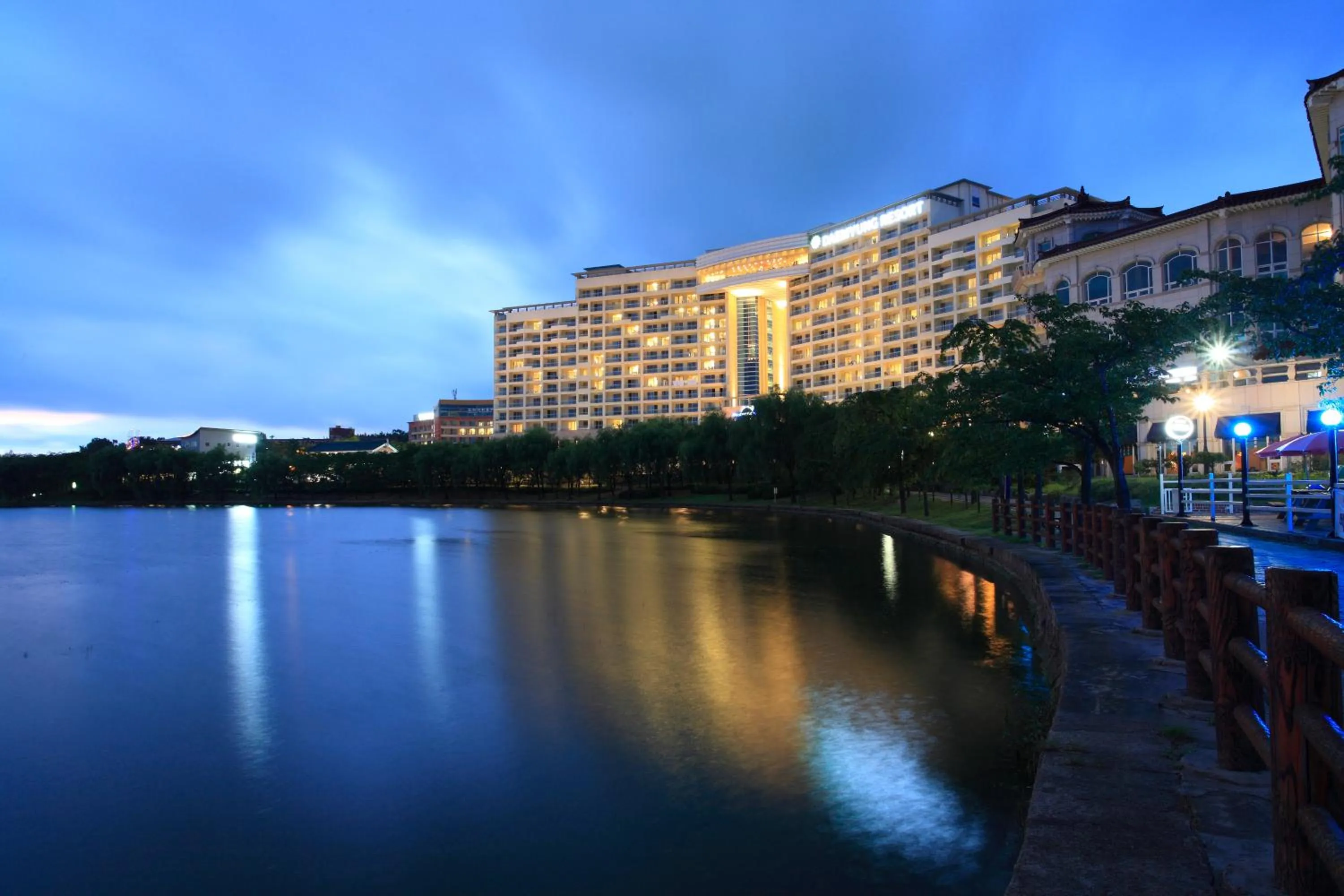 Night in Sono Belle Gyeongju