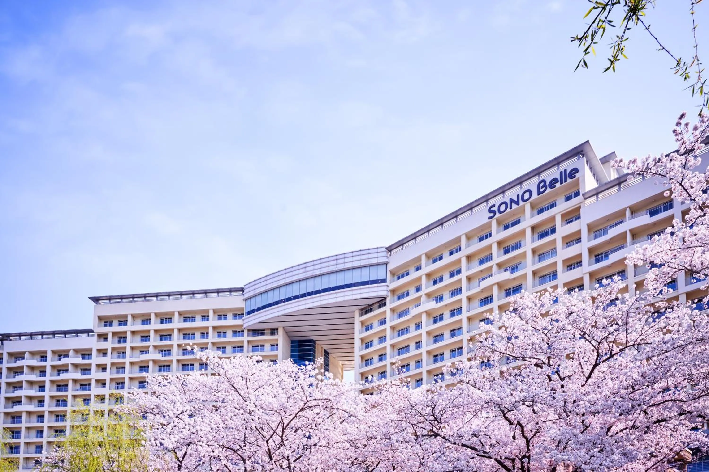 Property building in Sono Belle Gyeongju