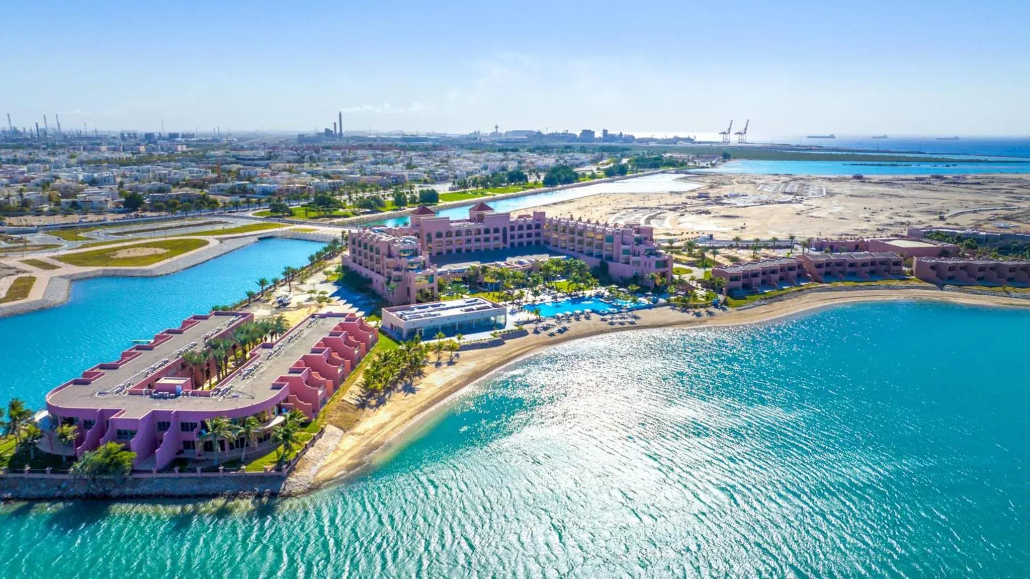 Property building in Kempinski Hotel & Resort Sariya Yanbu Red Sea Property building in Kempinski Hotel & Resort Sariya Yanbu Red Sea