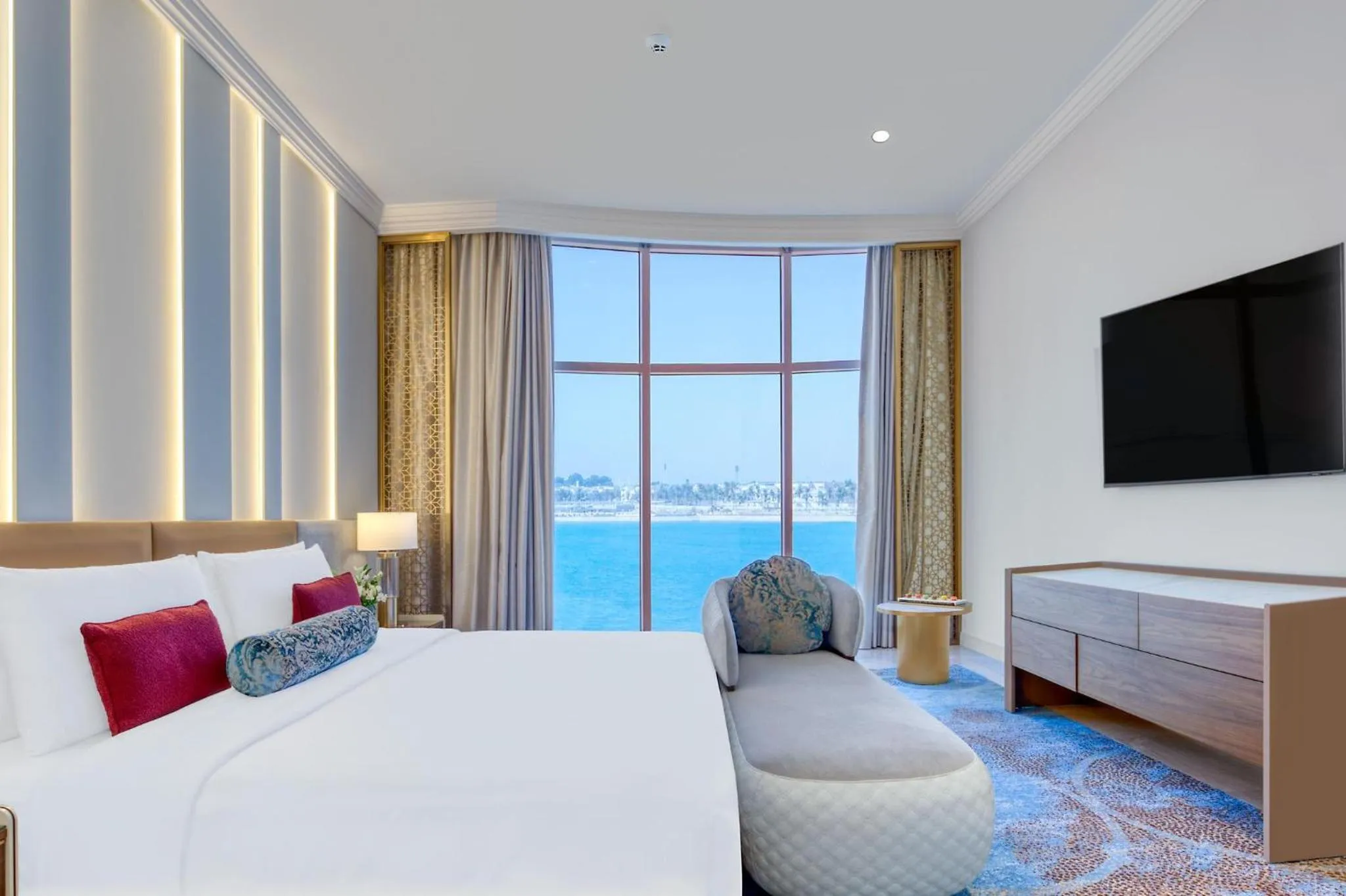 Photo of the whole room, Bed in Kempinski Hotel & Resort Sariya Yanbu Red Sea
