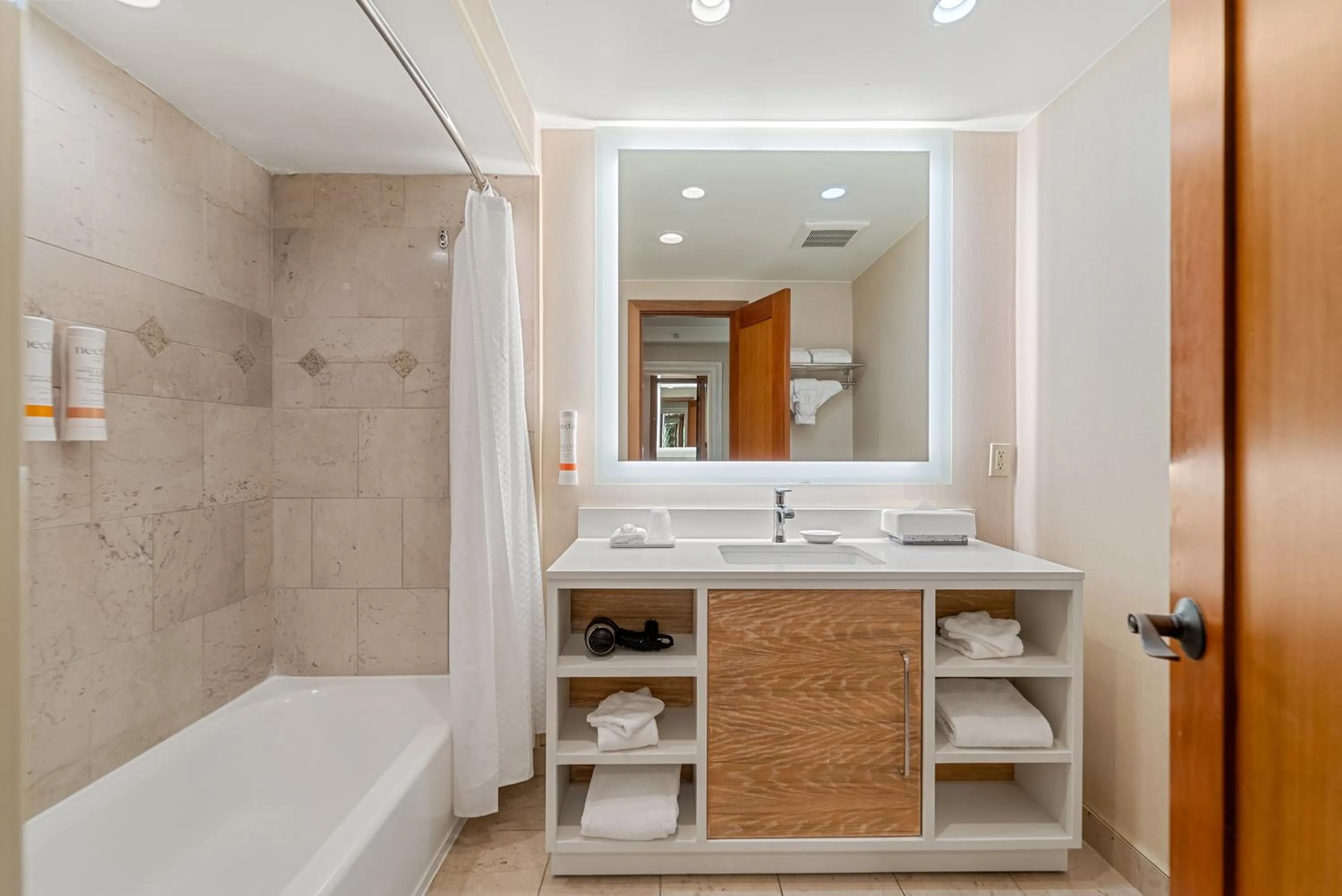 Bathroom in Humphreys Half Moon Inn