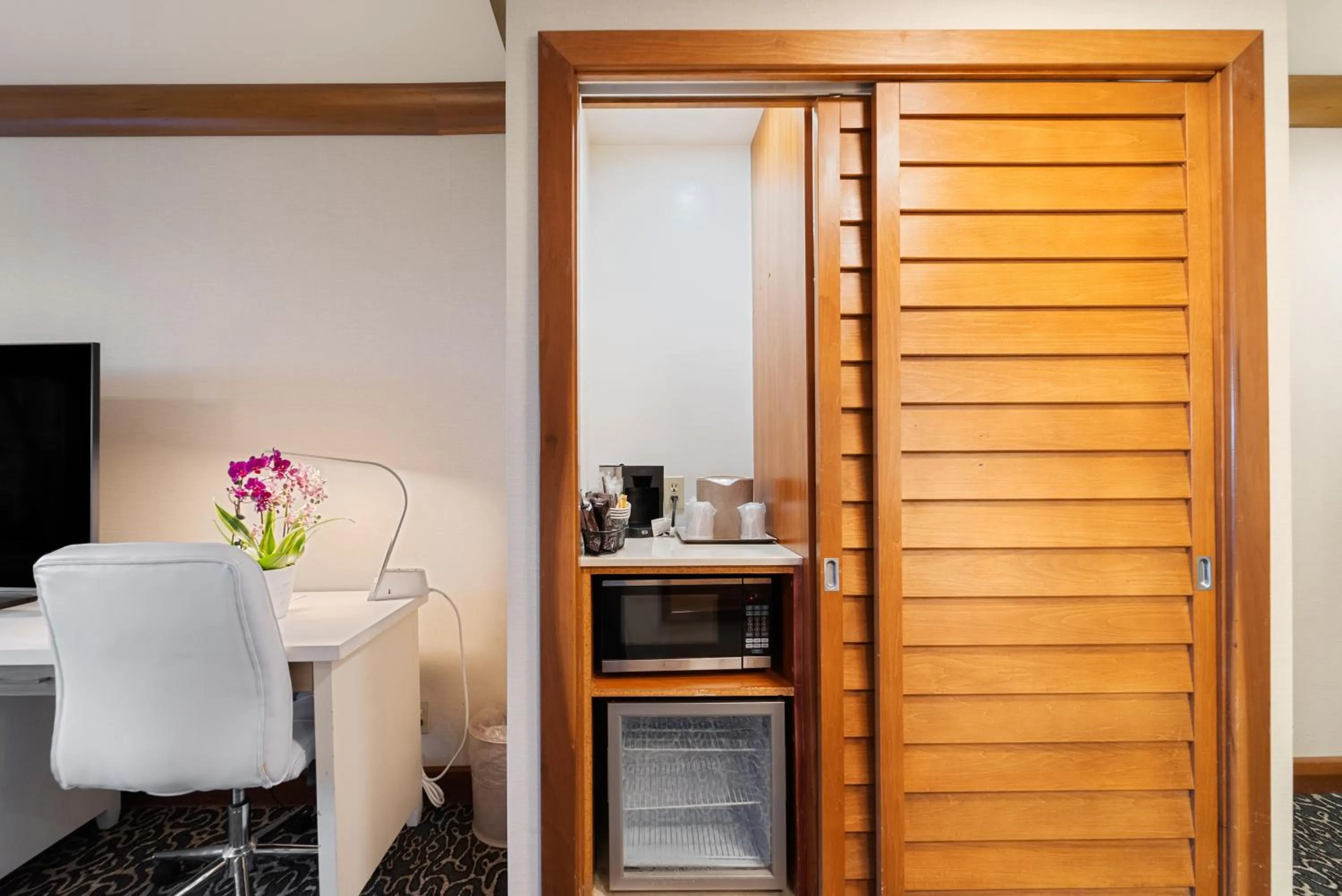 Coffee/tea facilities in Humphreys Half Moon Inn