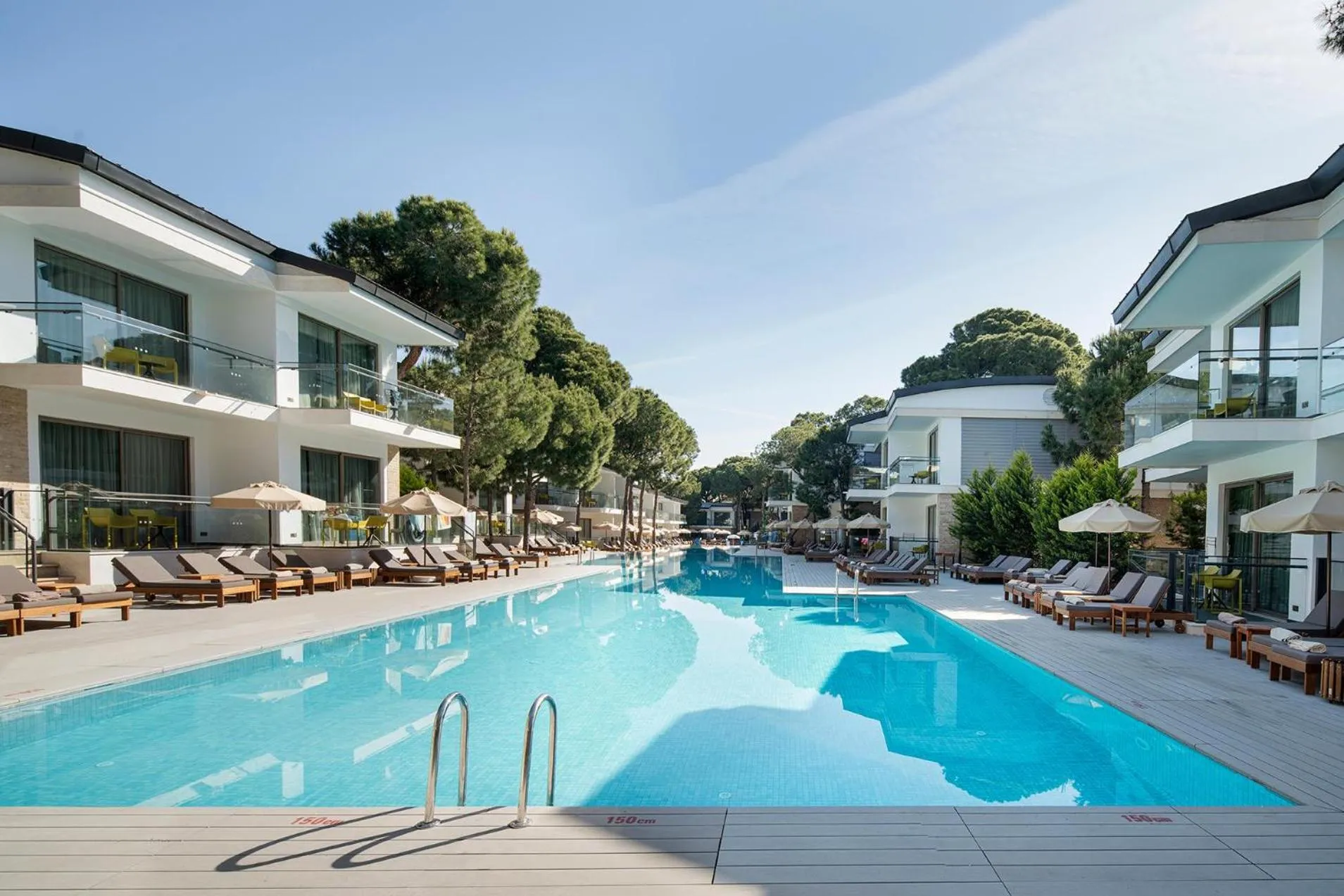 Swimming pool in Voyage Belek Golf & Spa Hotel