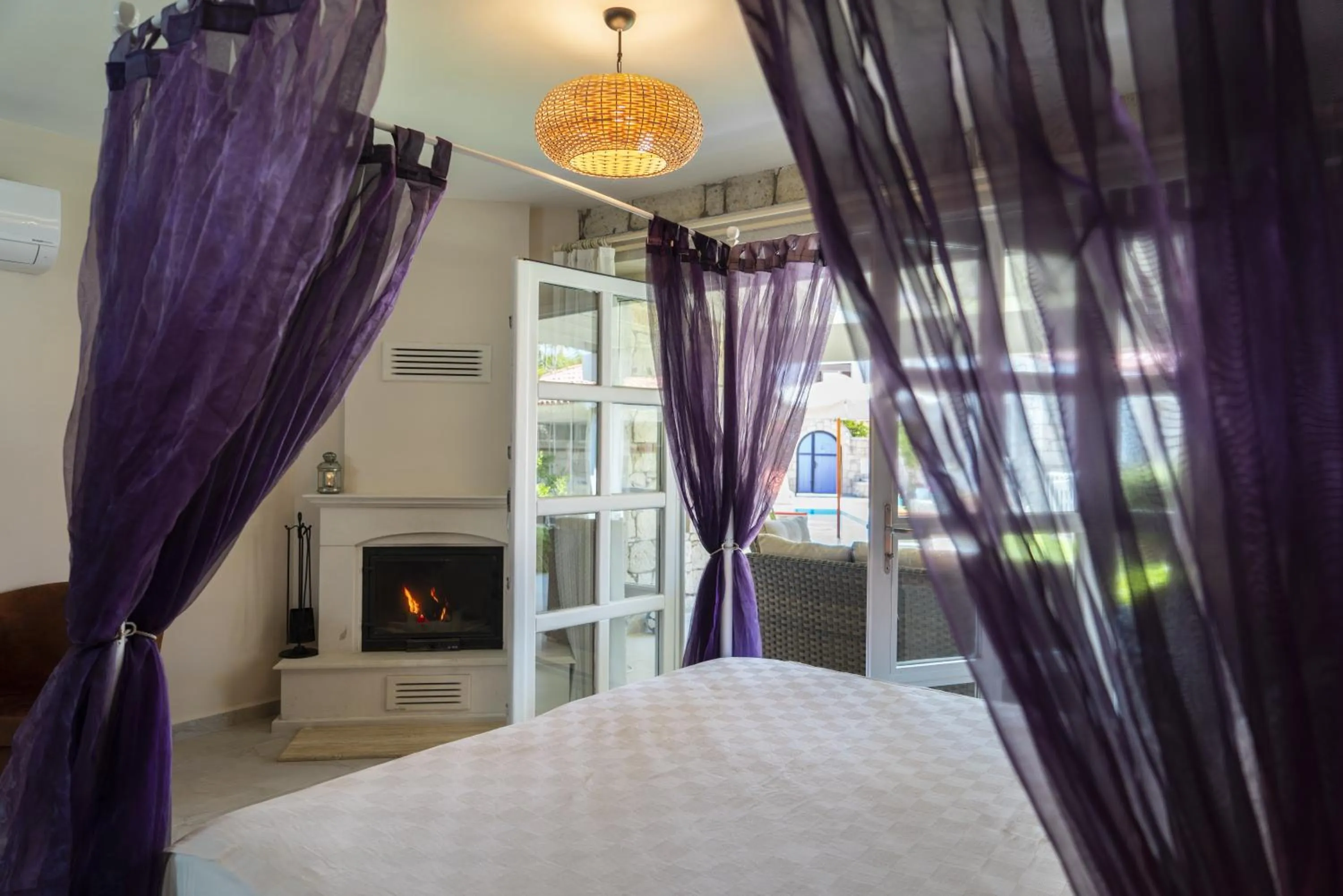 Bed in Panda Alacati Hotel