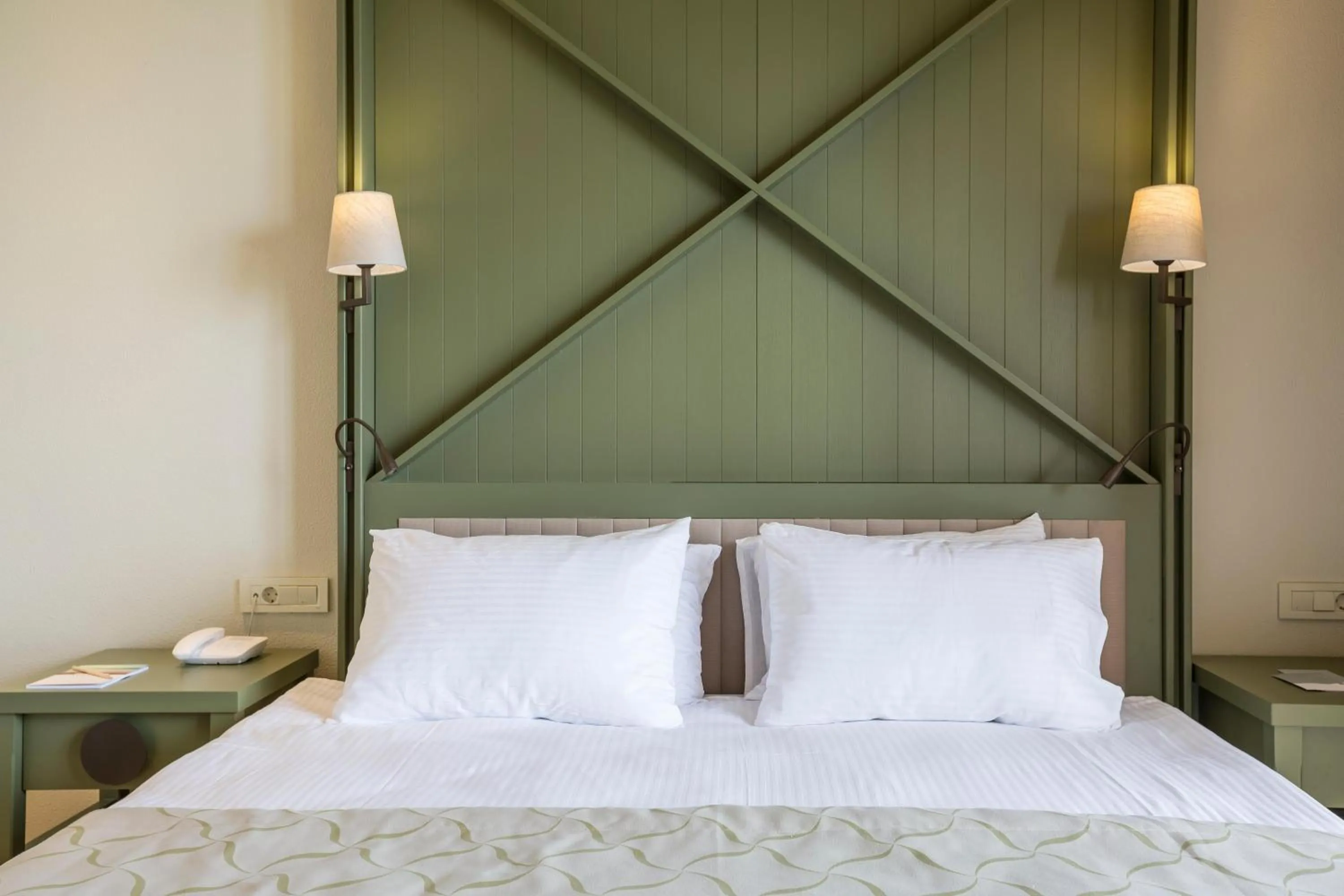 Photo of the whole room, Bed in Voyage Sorgun Hotel