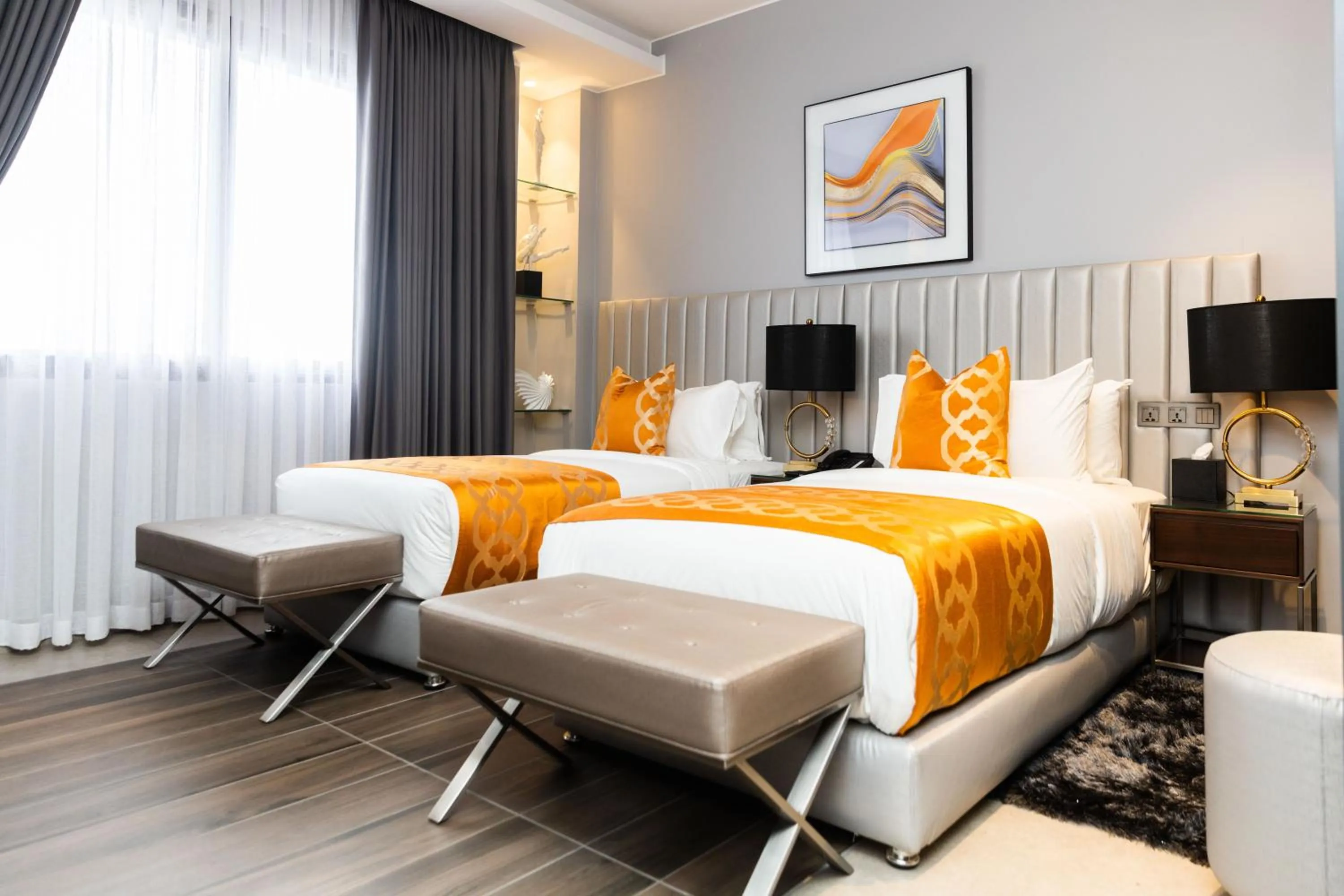 Bed in Oak Plaza Suites