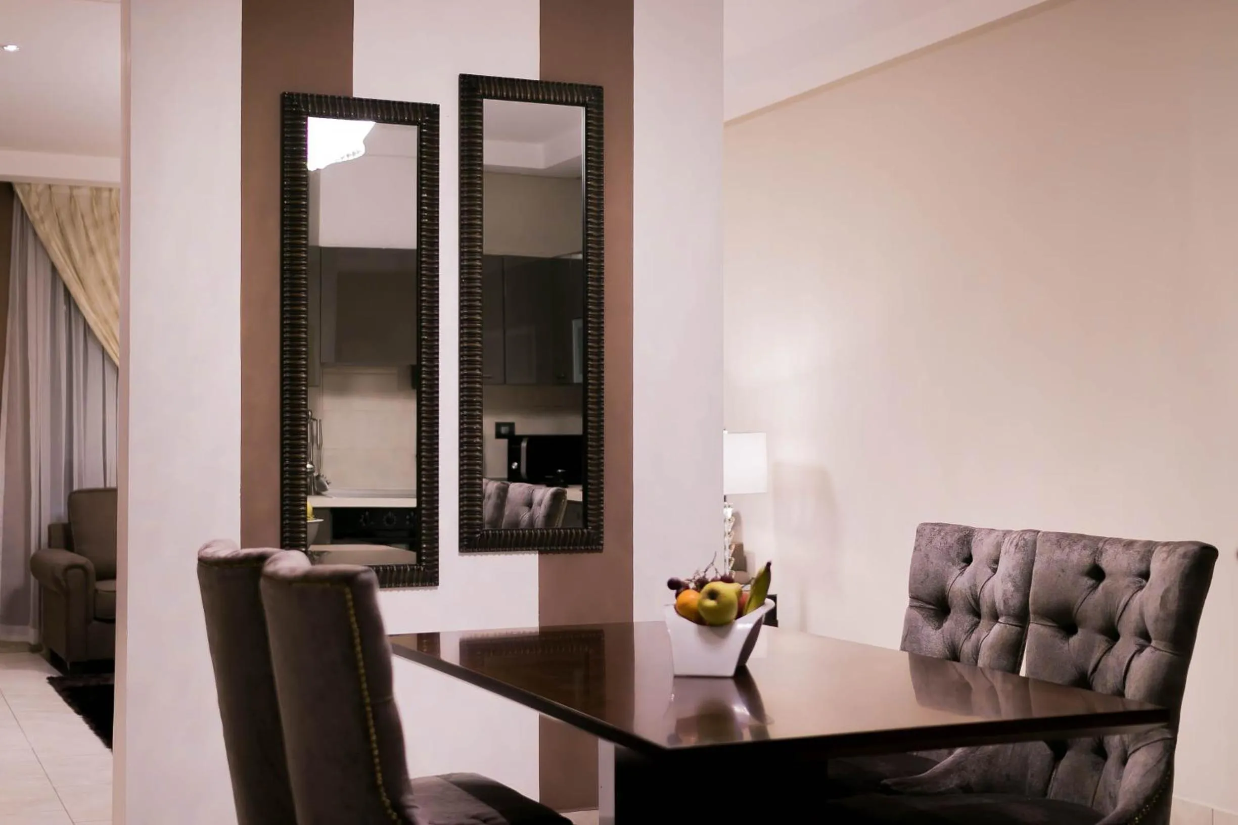 Coffee/tea facilities in Oak Plaza Suites