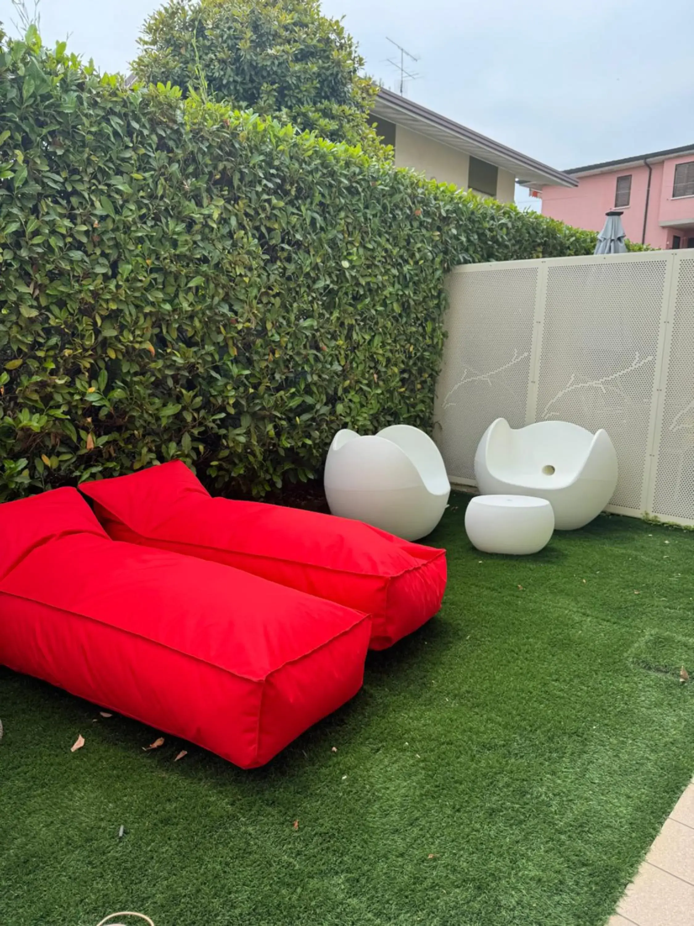 One-Bedroom Apartment with Garden in Residence Del Lago One-Bedroom Apartment with Garden in Residence Del Lago