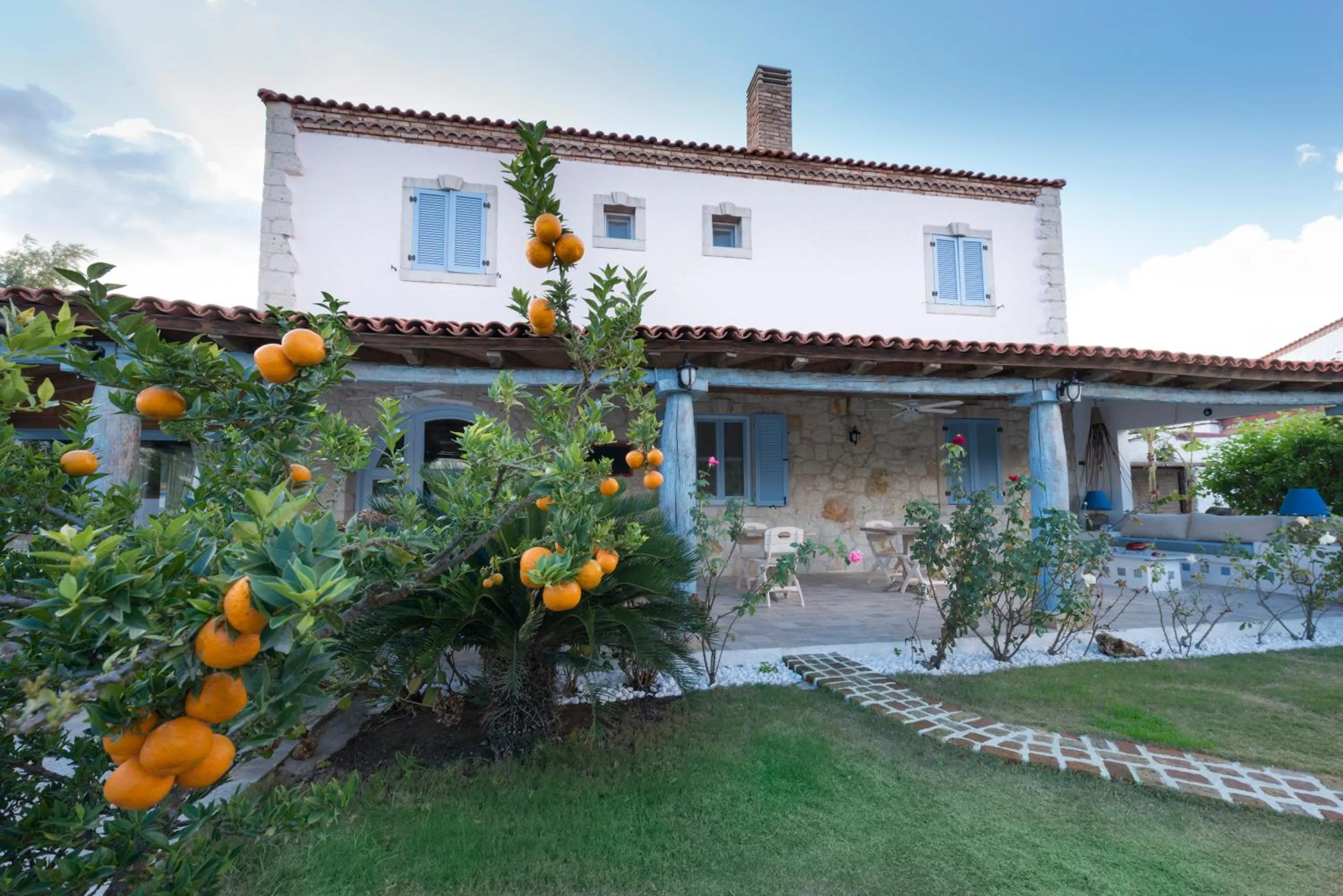 Garden view in Moy Hotel
