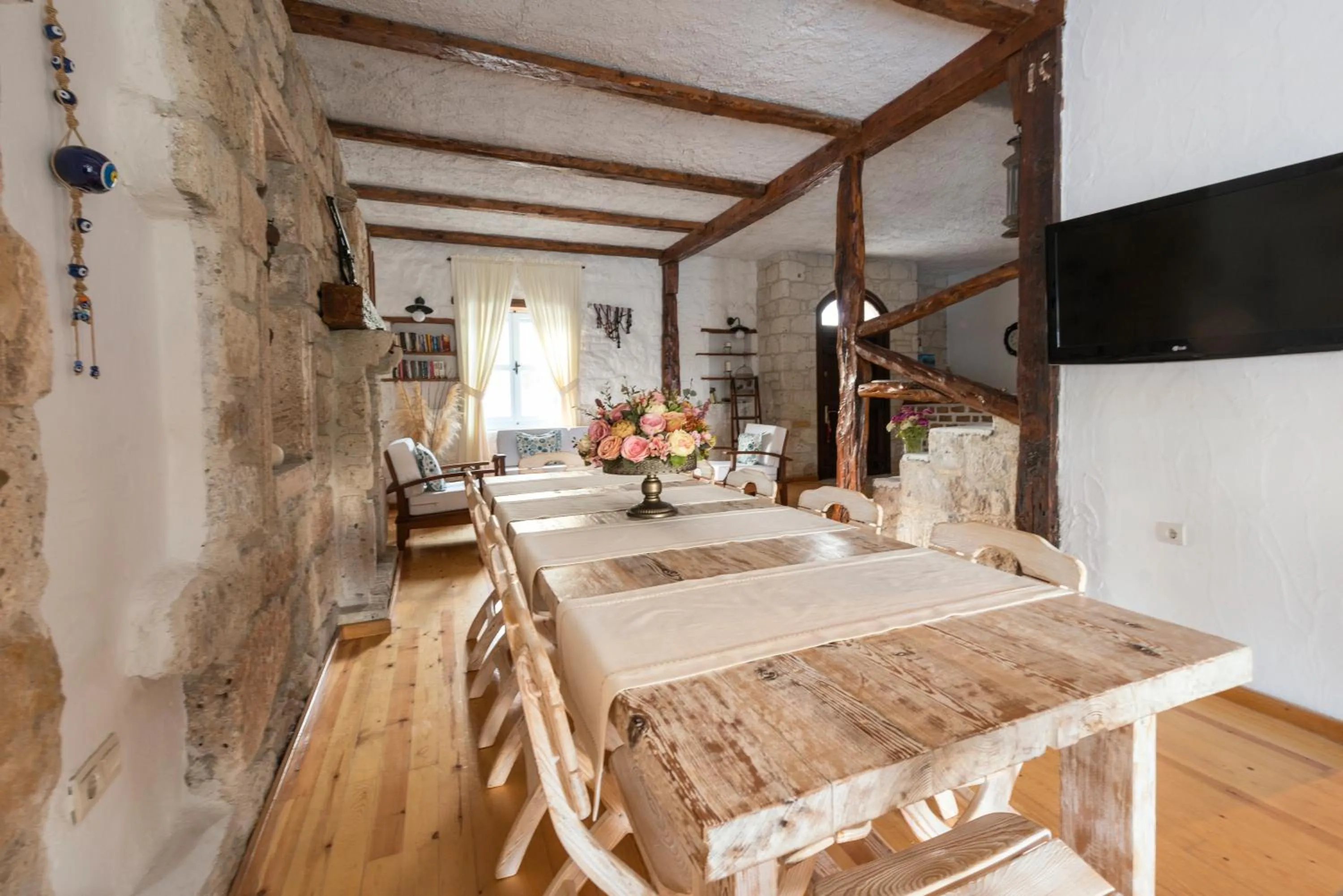 Property building in Moy Hotel