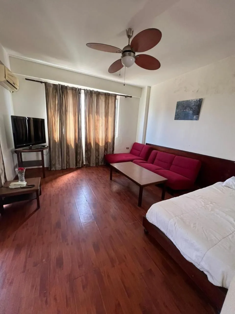 Photo of the whole room, Bed in Rawche Universal Apartments