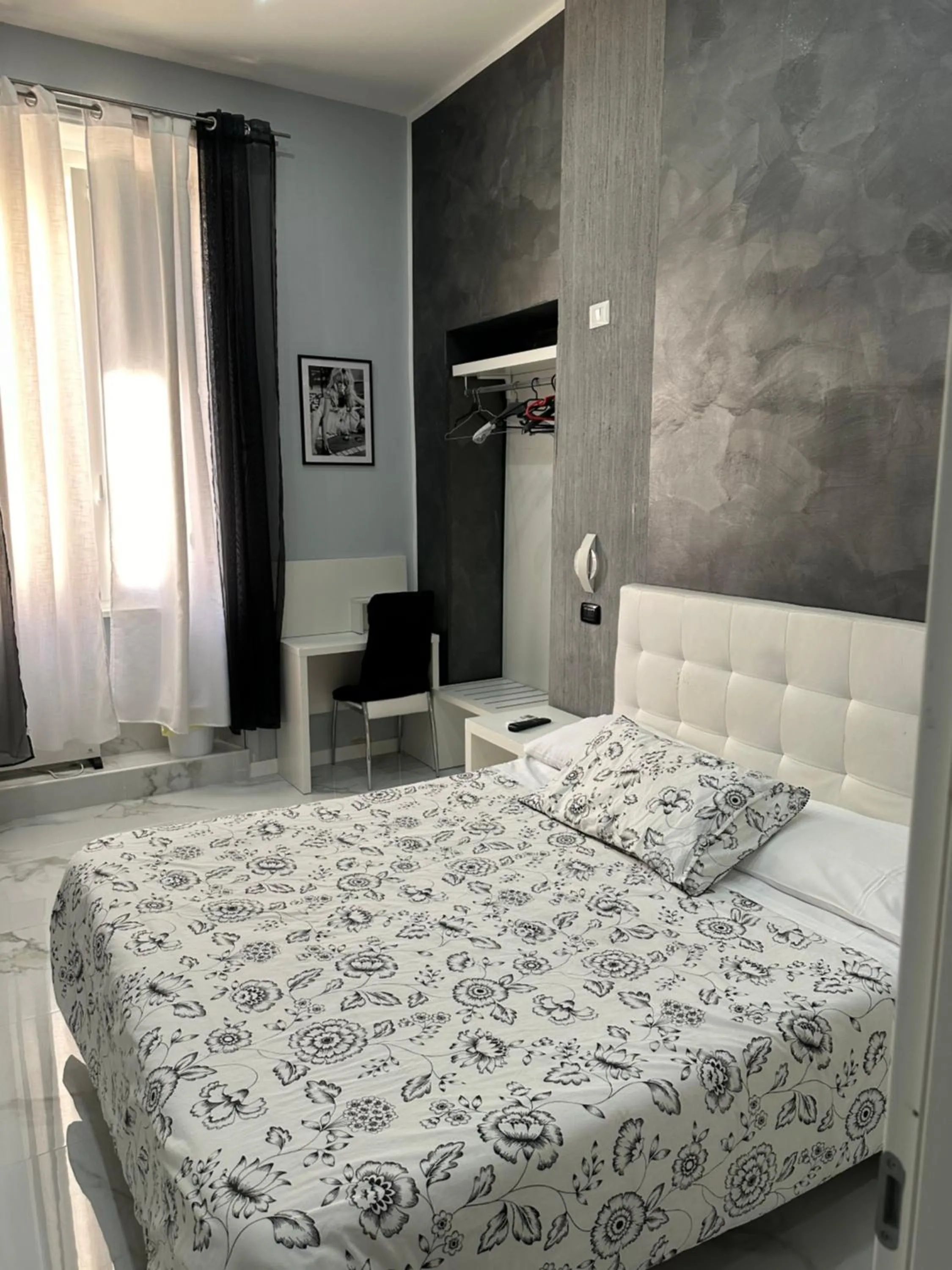Bed in Italy Guest House