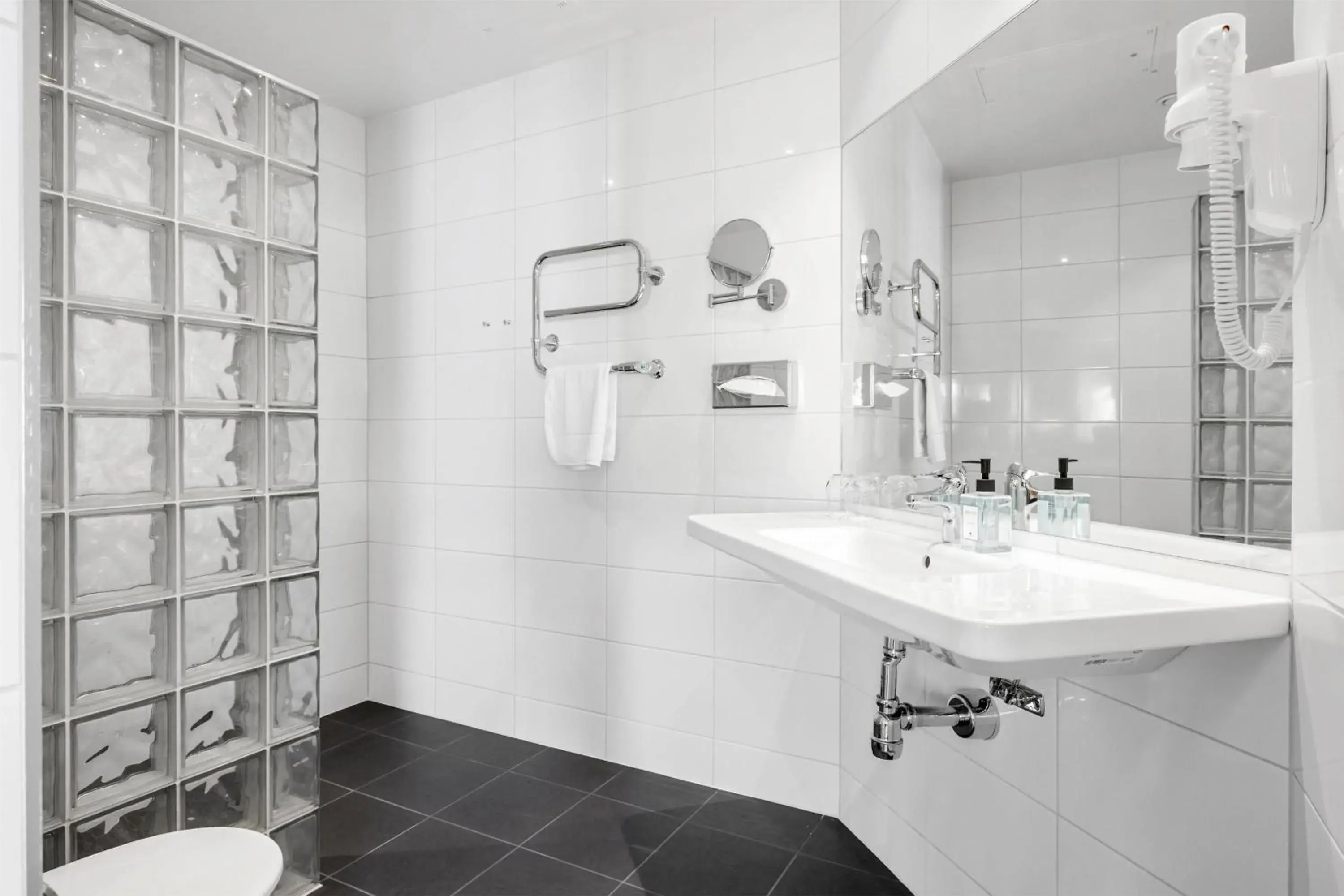 Bathroom in Best Western Hotel City Gavle Bathroom in Best Western Hotel City Gavle