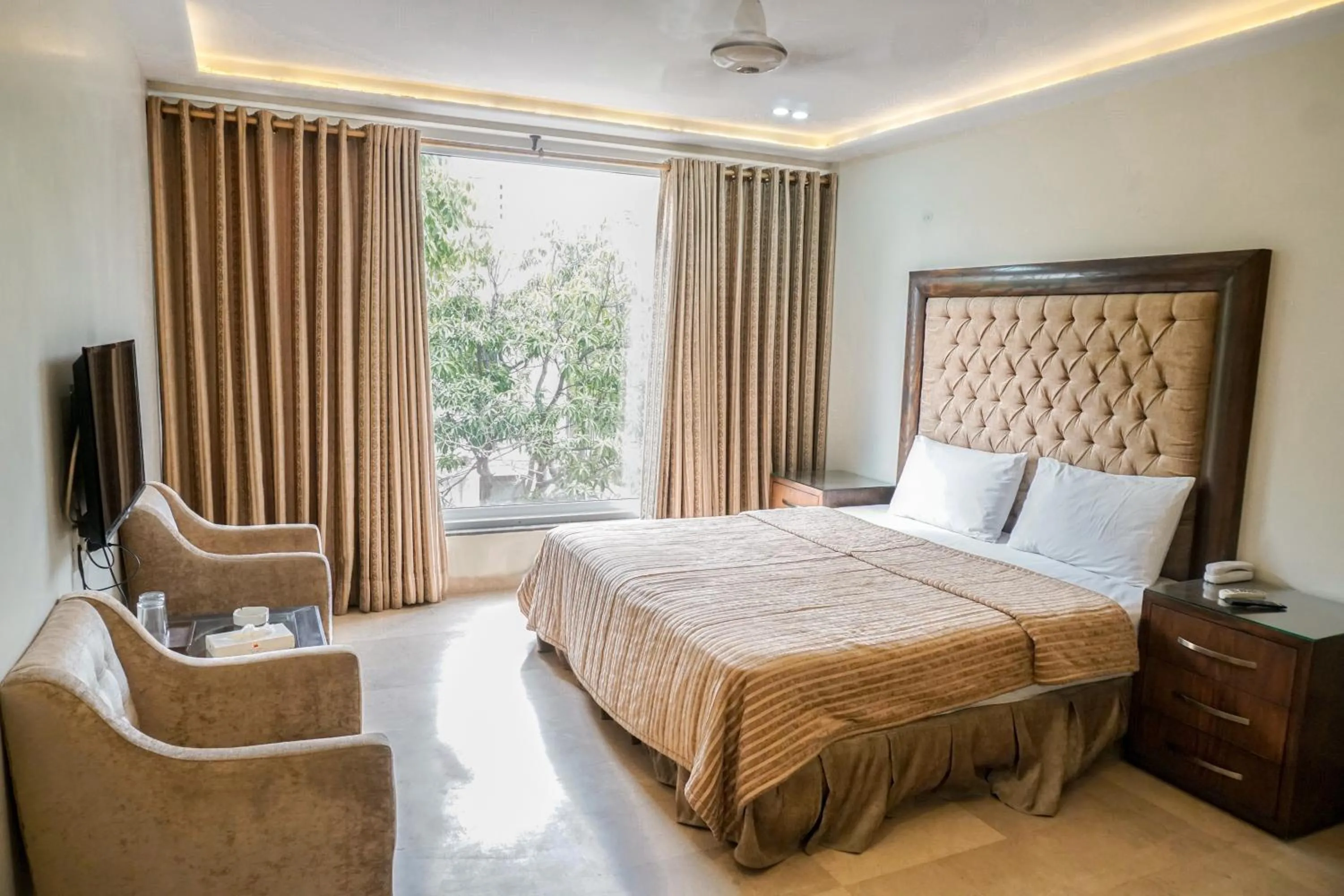 Bed in City View Hotel & Restaurant