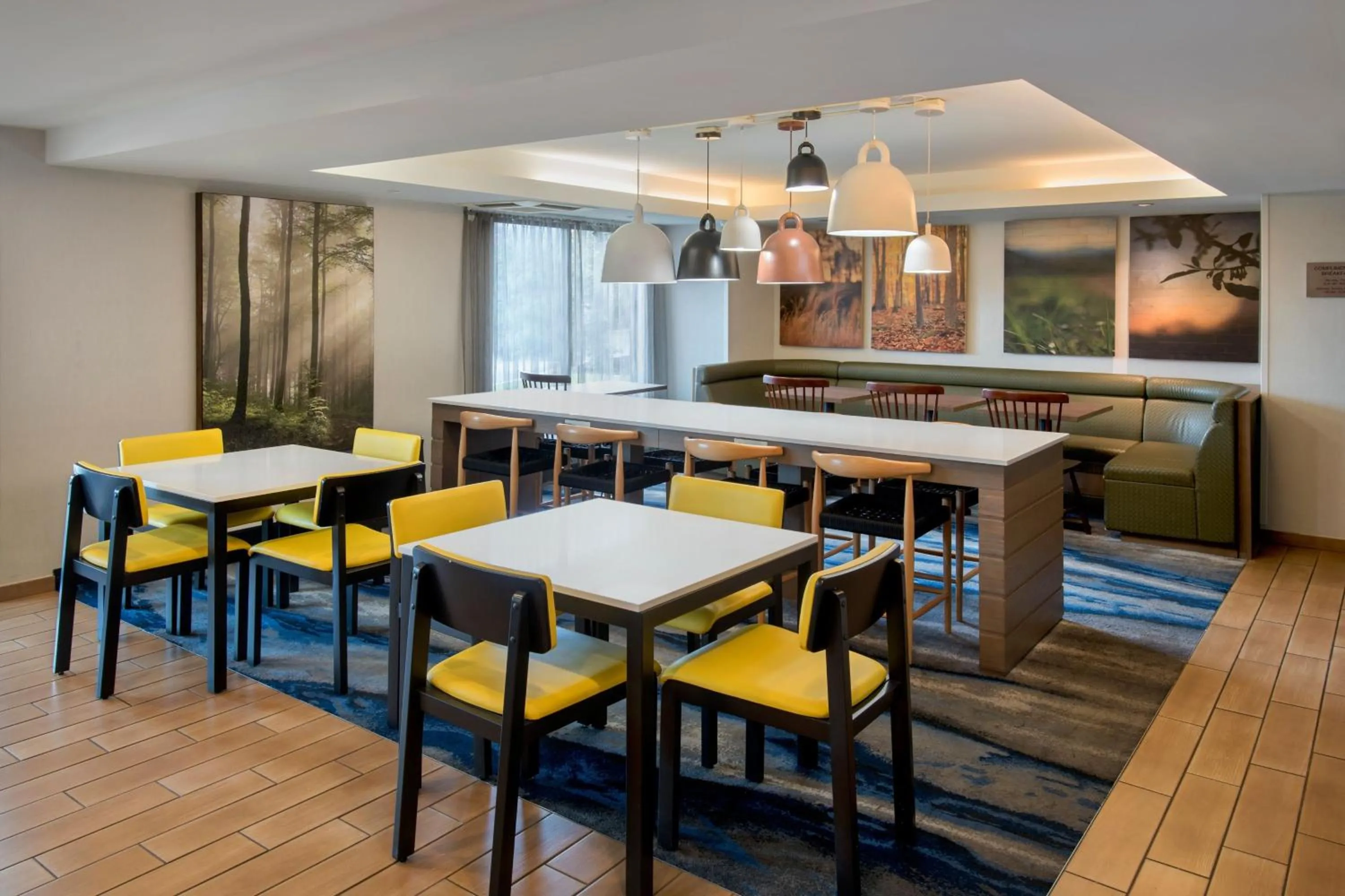 Lobby or reception in Fairfield by Marriott Rochester Henrietta/University Area