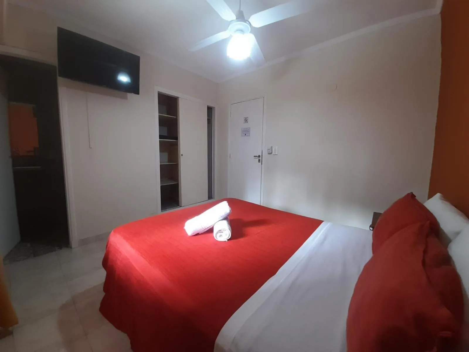 Bed in San Remo Viking Hotel