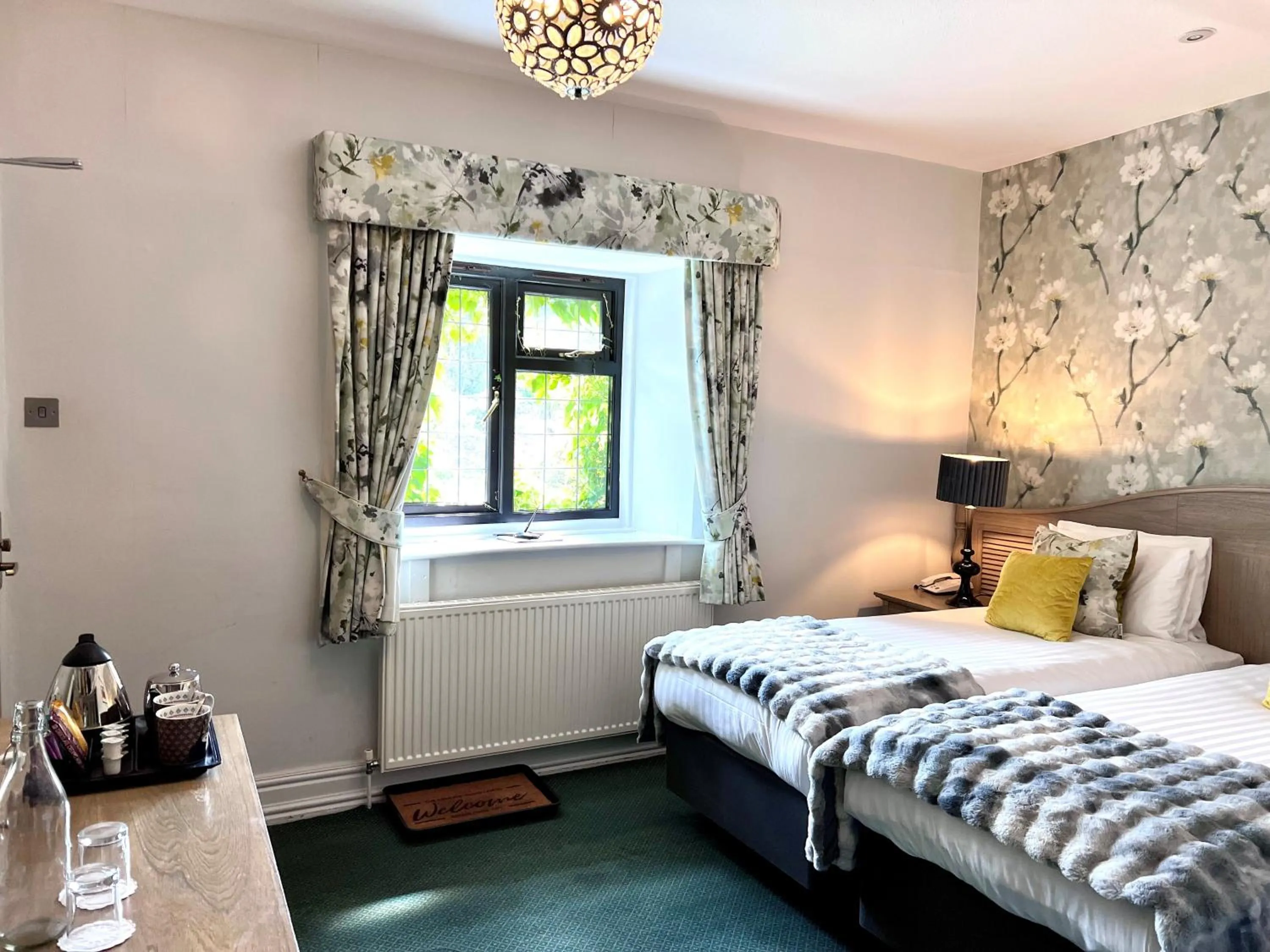 Bedroom, Bed in Exmoor White Horse Inn