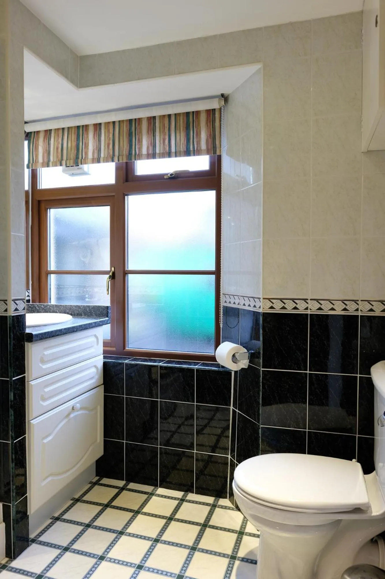 Bathroom in Exmoor White Horse Inn