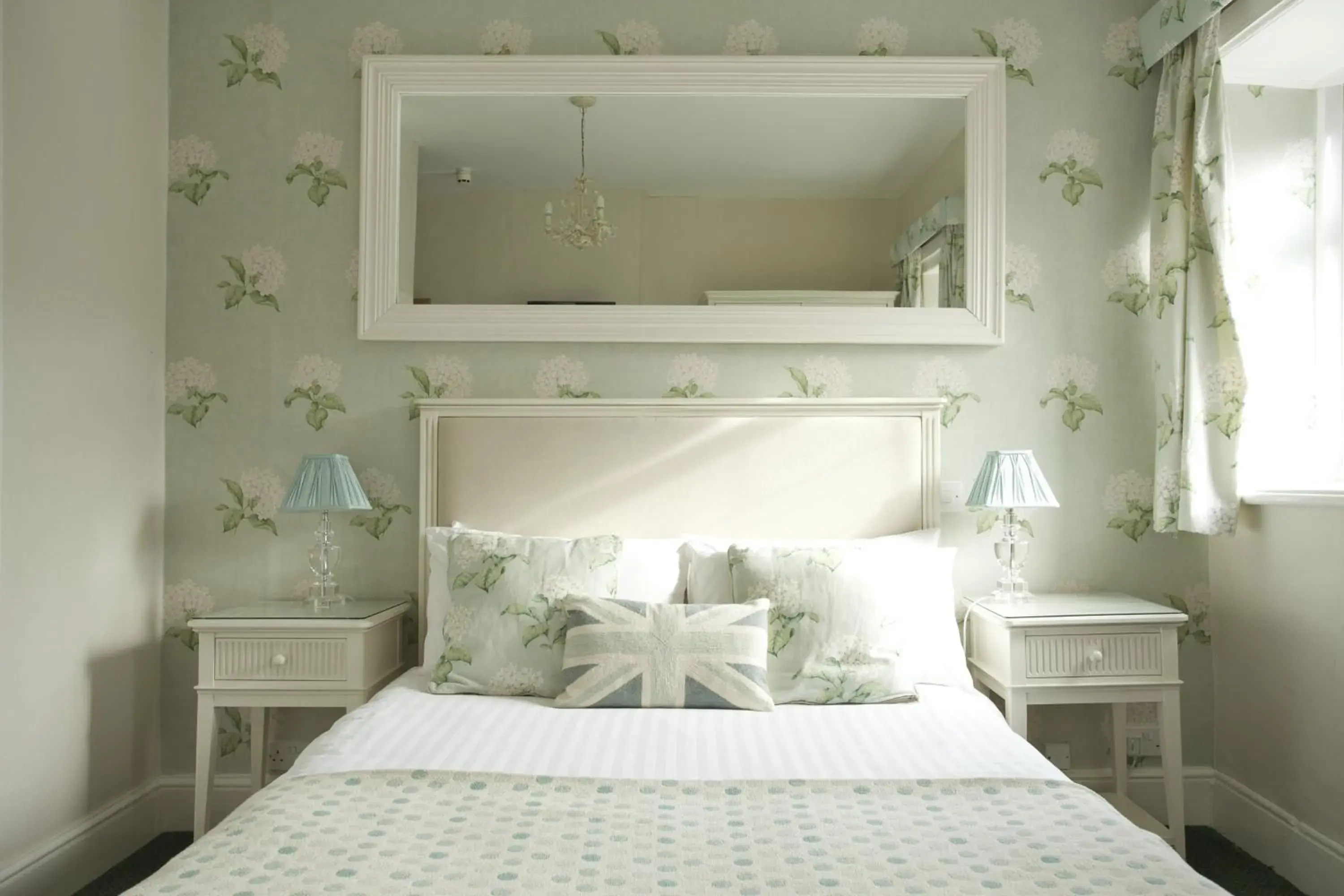 Bedroom, Bed in Exmoor White Horse Inn Bedroom, Bed in Exmoor White Horse Inn